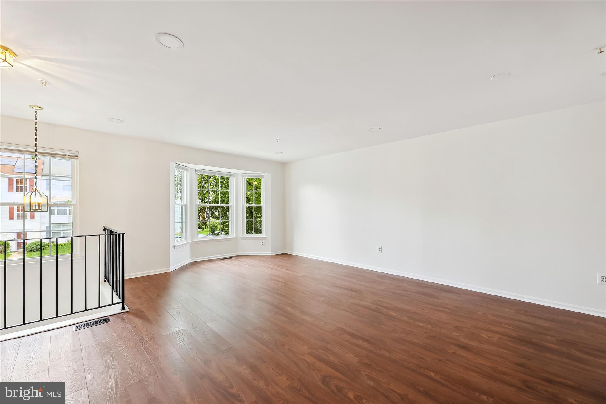 YORKSHIRE KNOLLS-PLAT 10 - Residential Lease