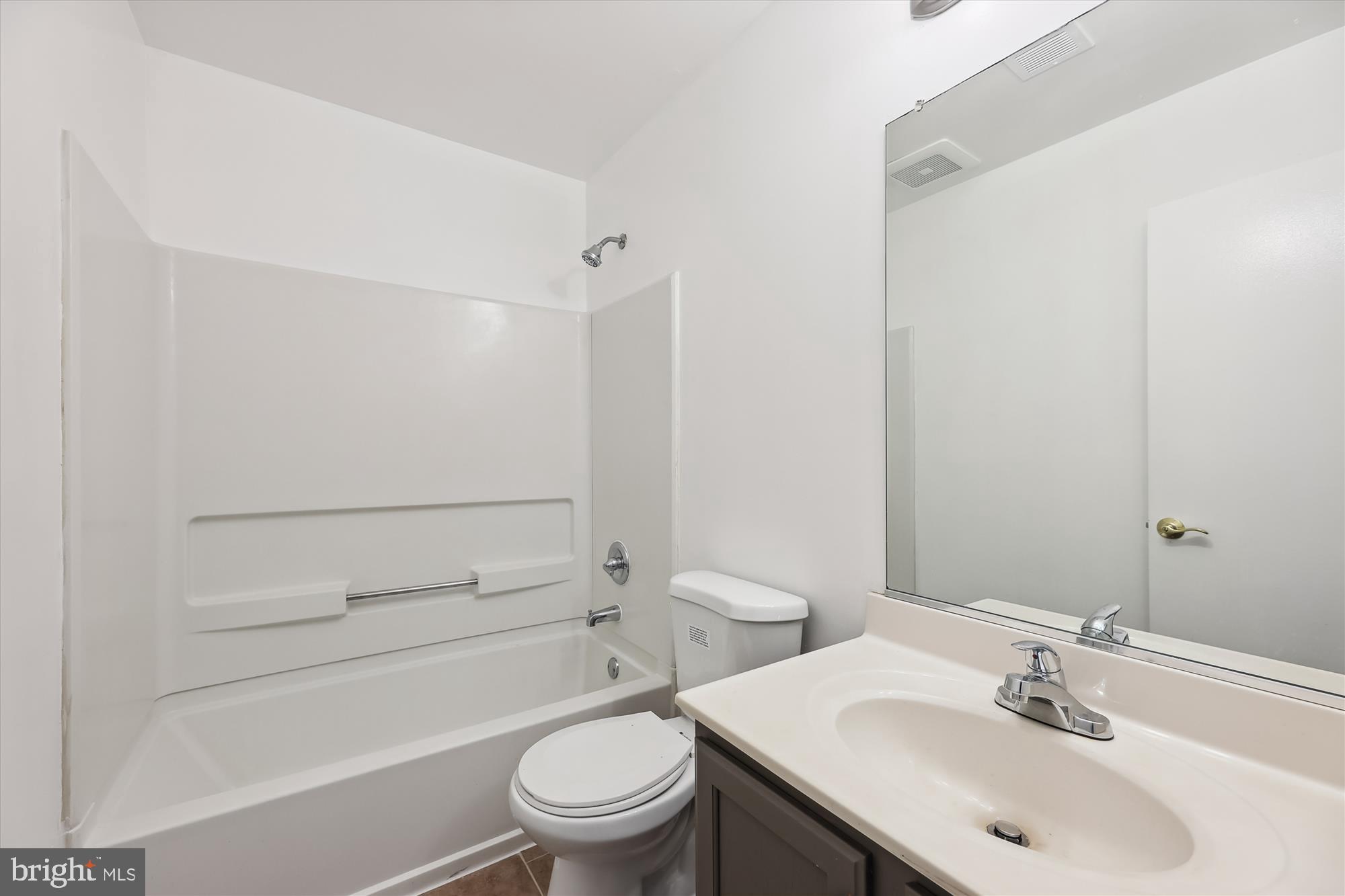 YORKSHIRE KNOLLS-PLAT 10 - Residential Lease