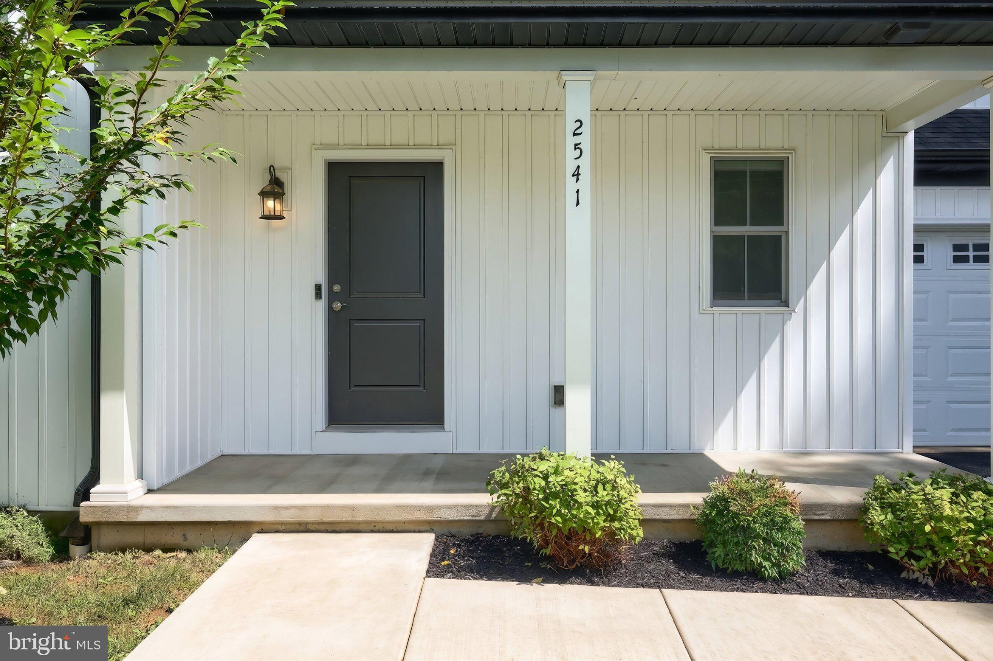 2541 EDGEWOOD