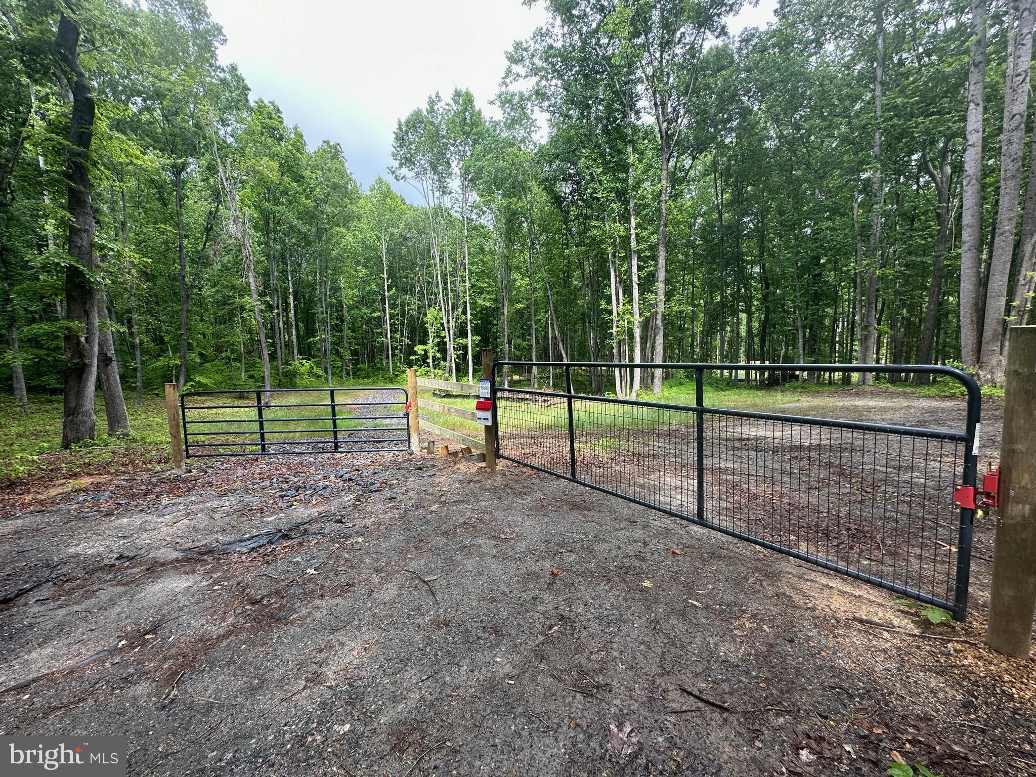 NONE AVAILABLE - Land