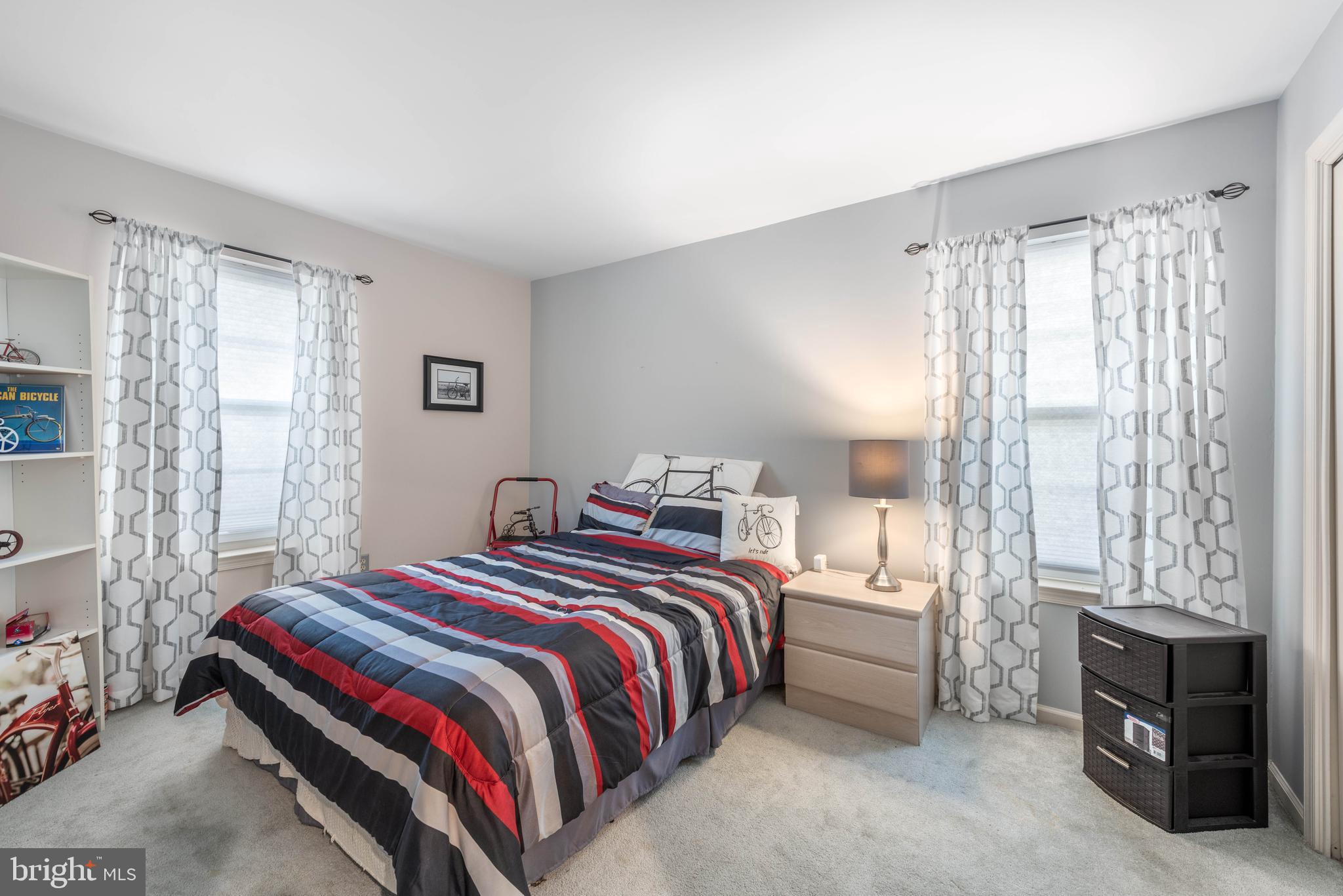 MEWS AT VALLEY FOR - Residential