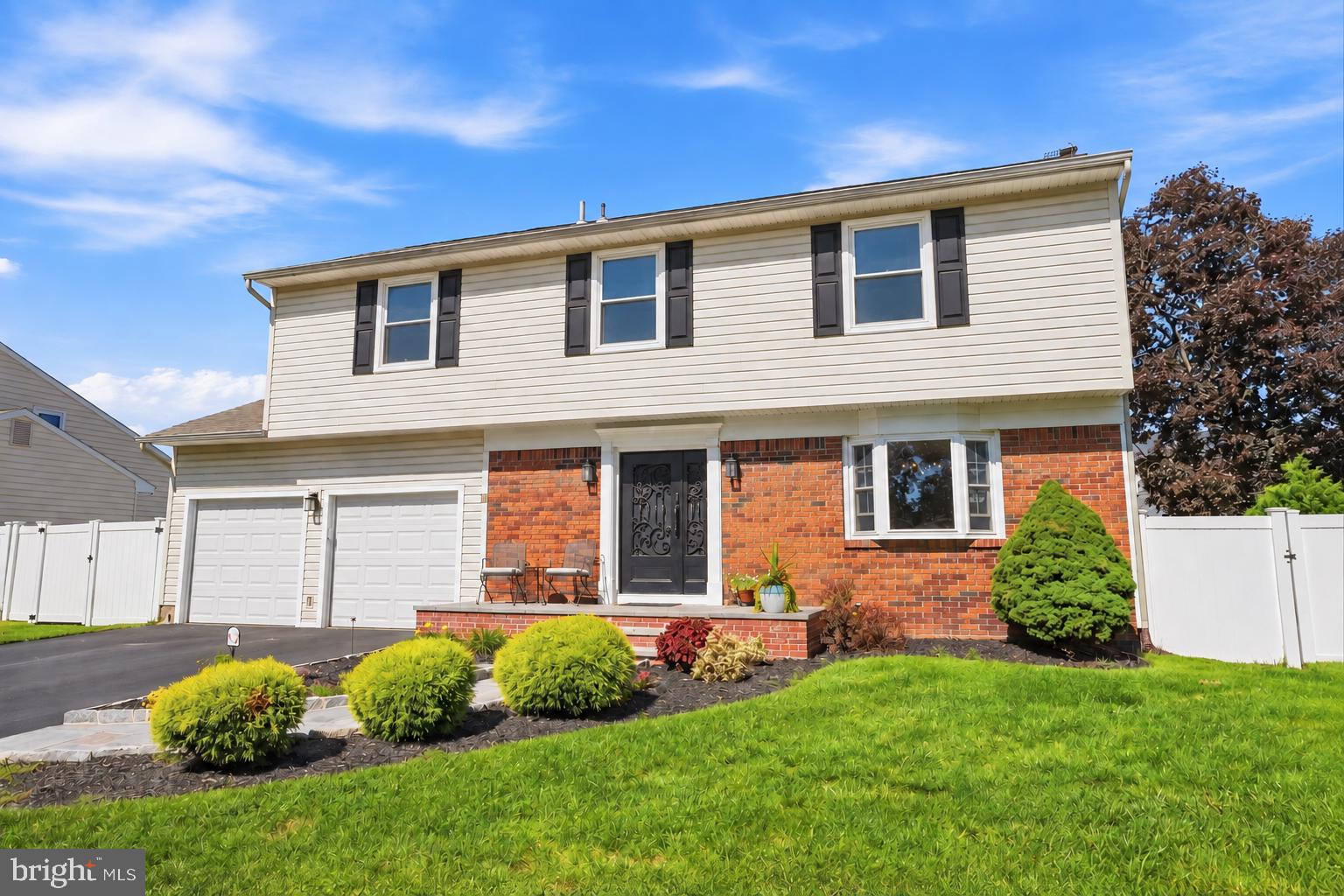 8 NANCIA DRIVE