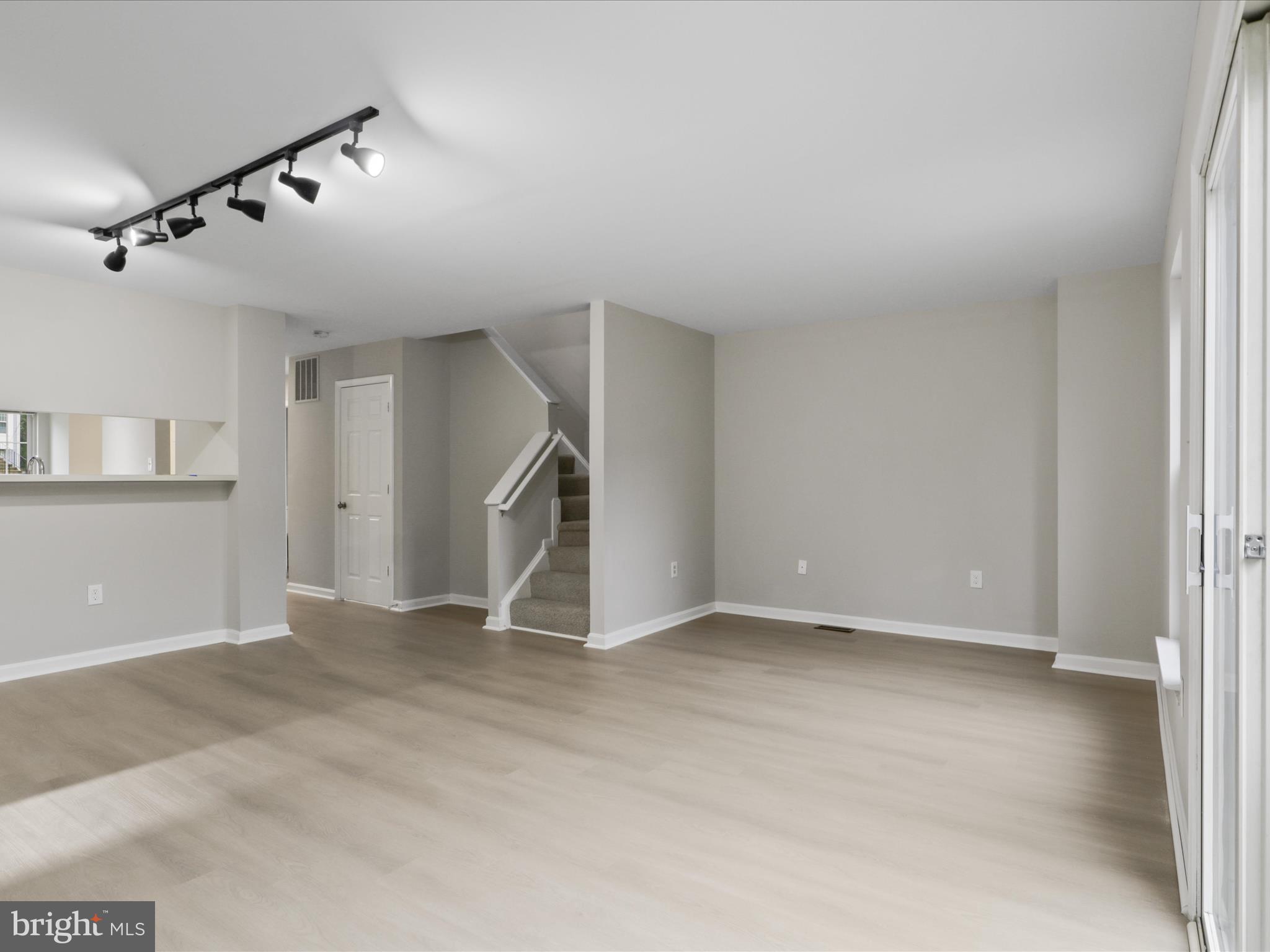 ROLLING BROOK - Residential Lease