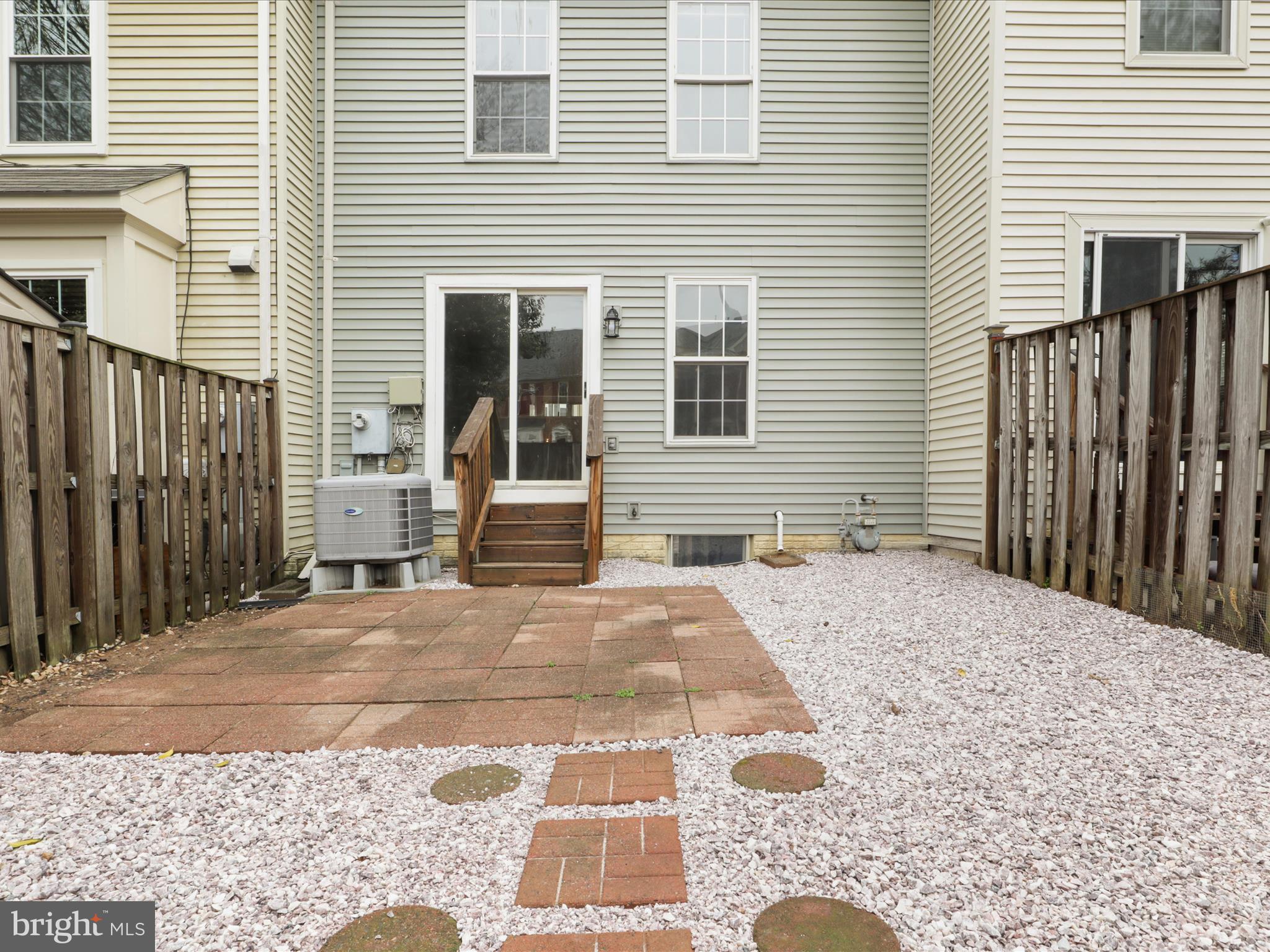 ROLLING BROOK - Residential Lease