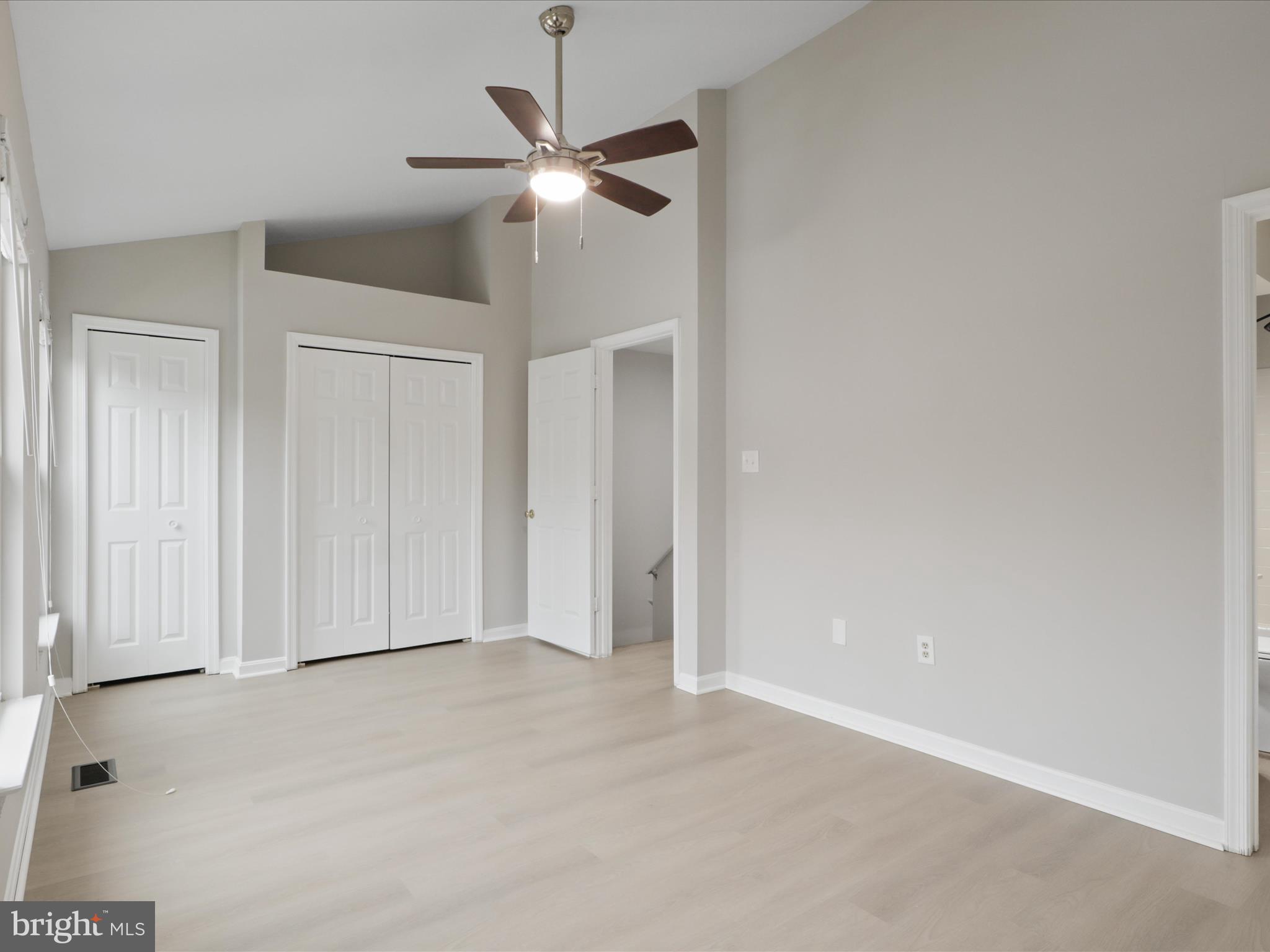 ROLLING BROOK - Residential Lease