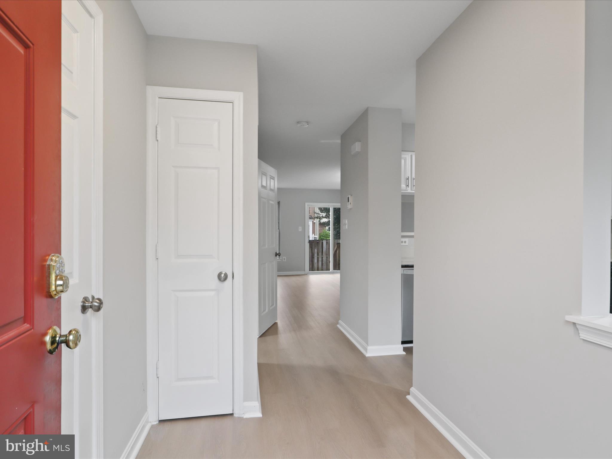 ROLLING BROOK - Residential Lease