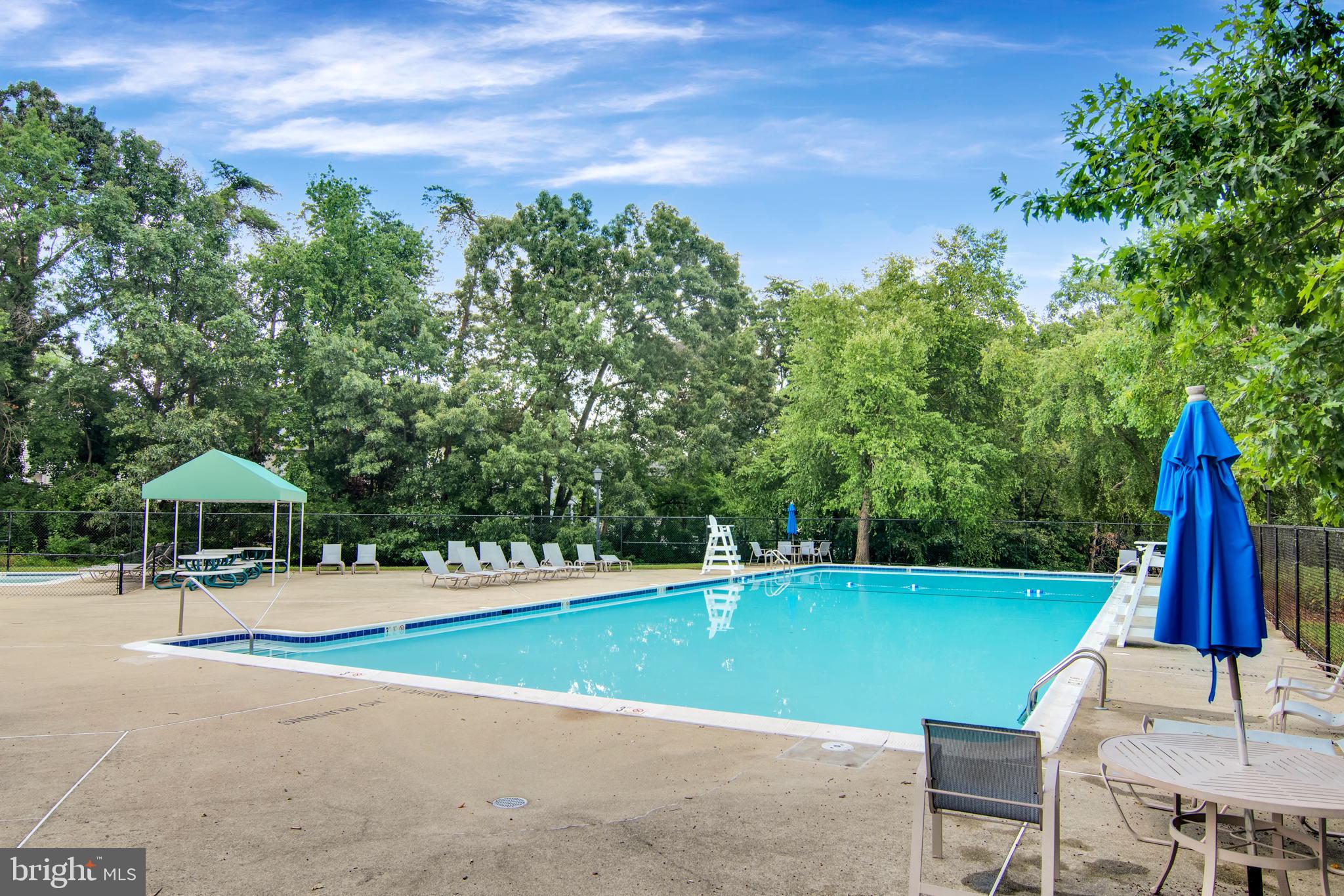 ROLLING BROOK - Residential Lease