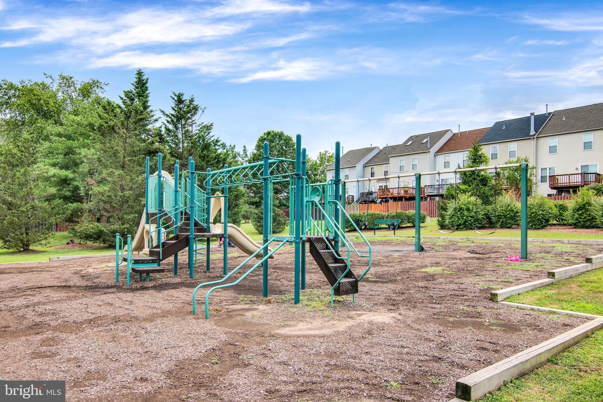 ROLLING BROOK - Residential Lease