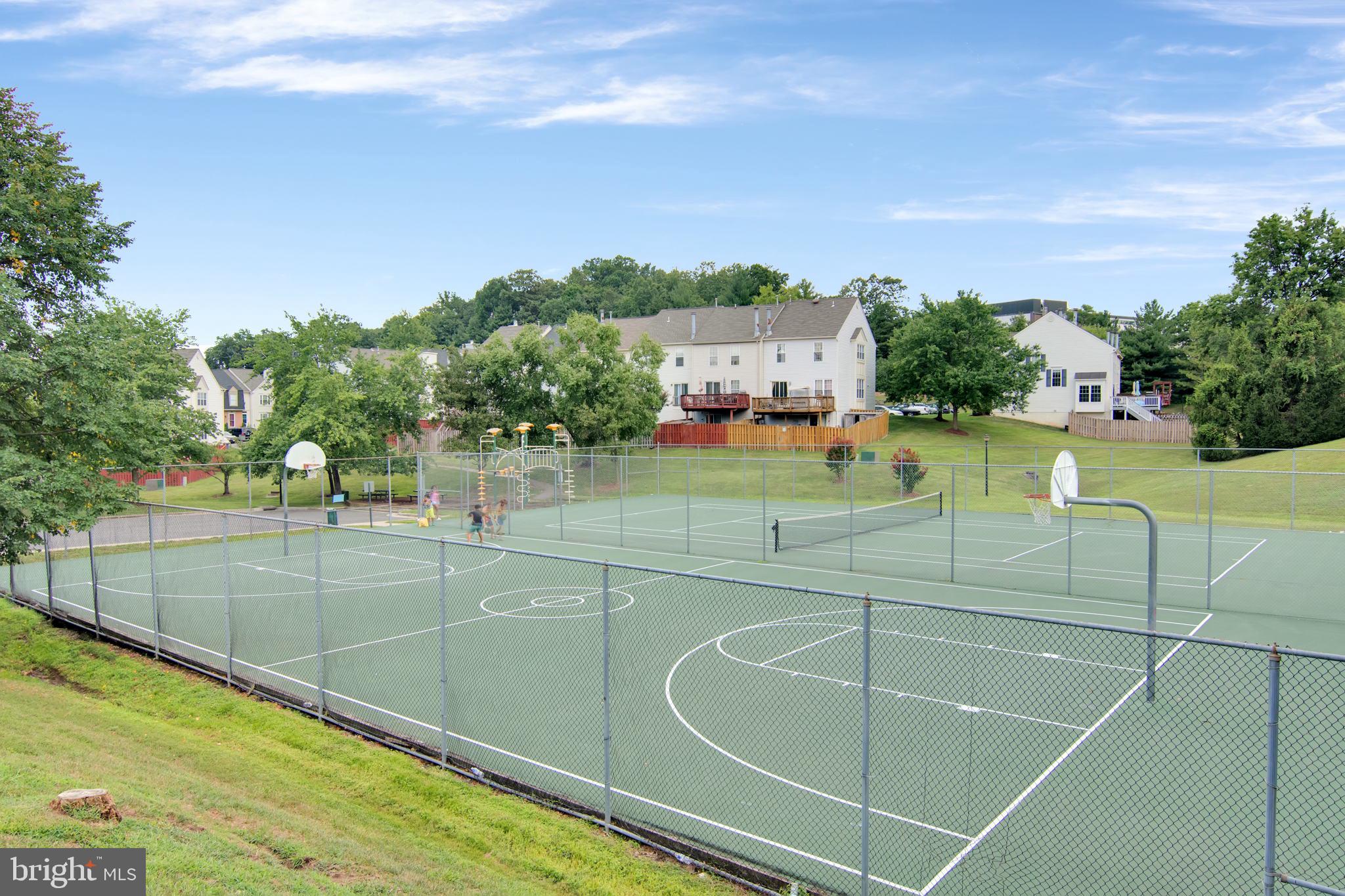 ROLLING BROOK - Residential Lease