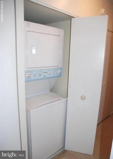 THOMAS CHOICE GARDENS - Residential Lease