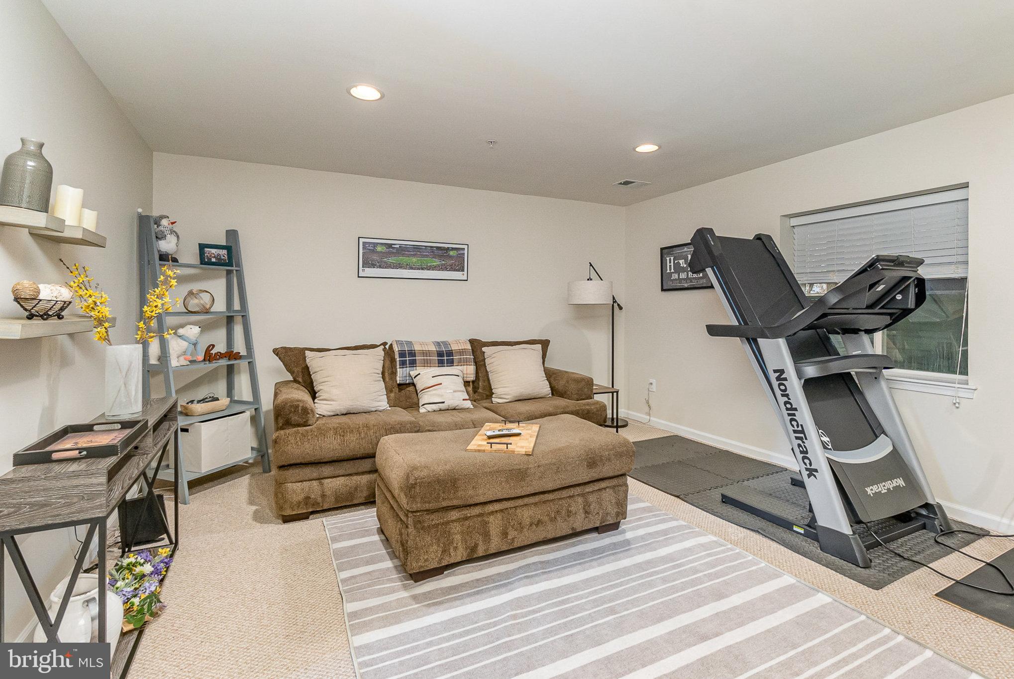 MAGNESS MILL - Residential