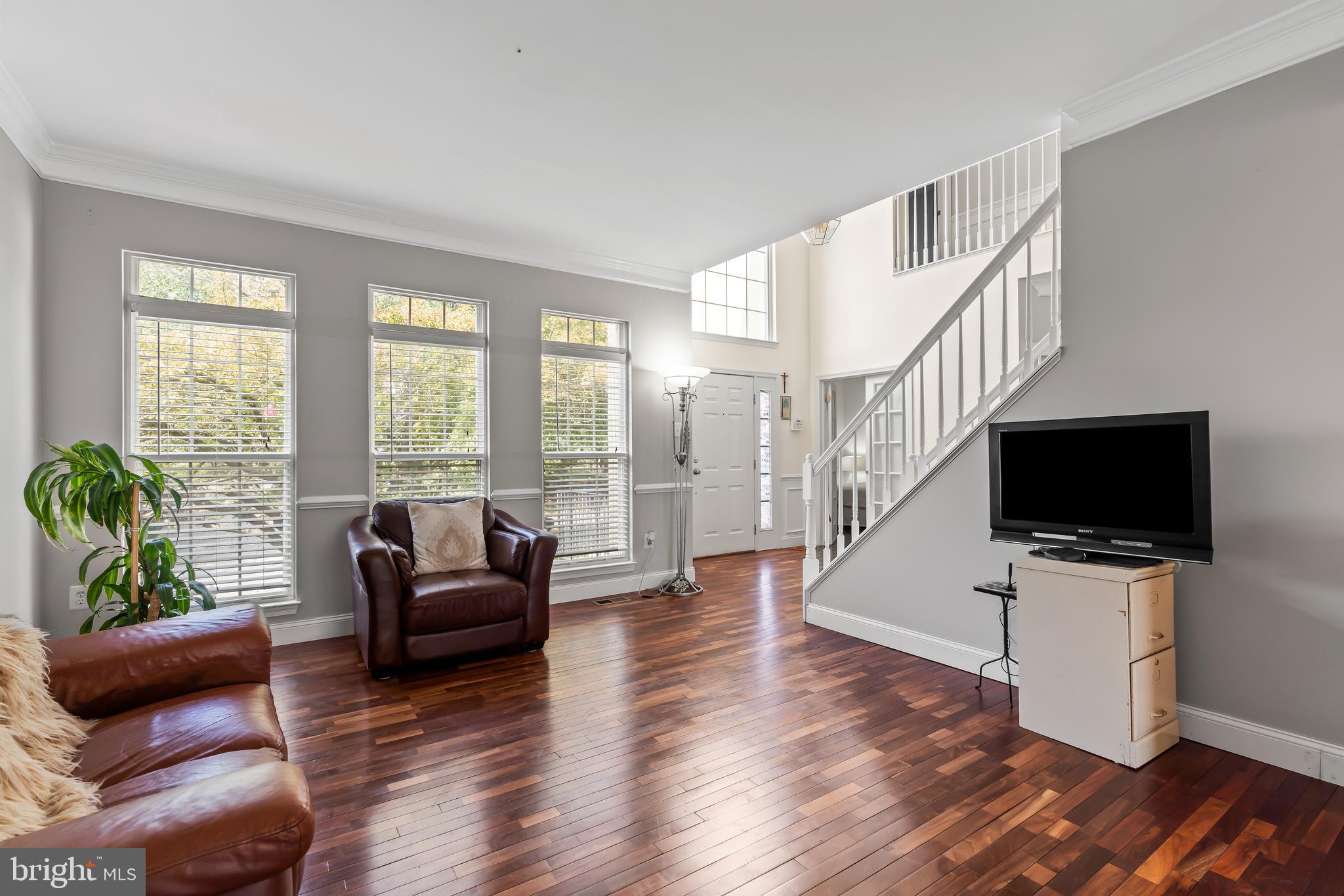 KINGS SQUARE - Residential