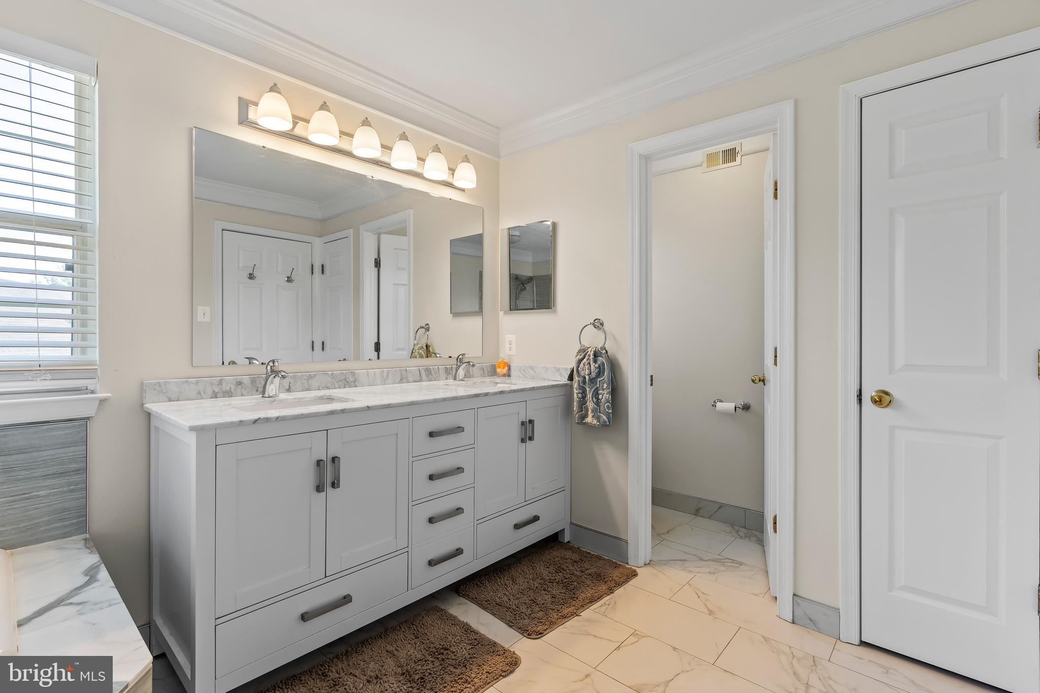 KINGS SQUARE - Residential