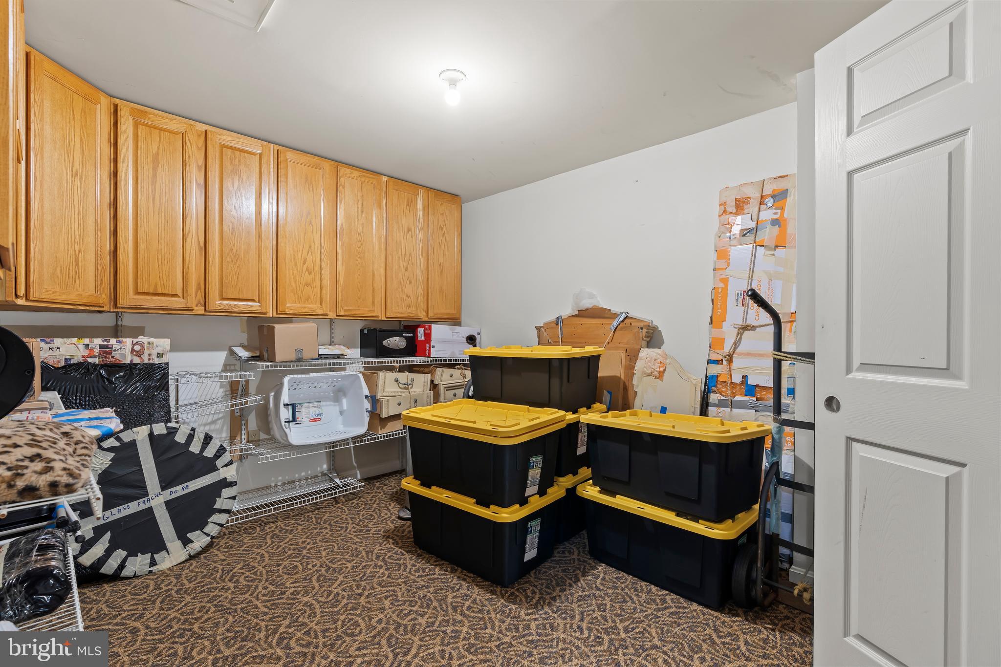 KINGS SQUARE - Residential