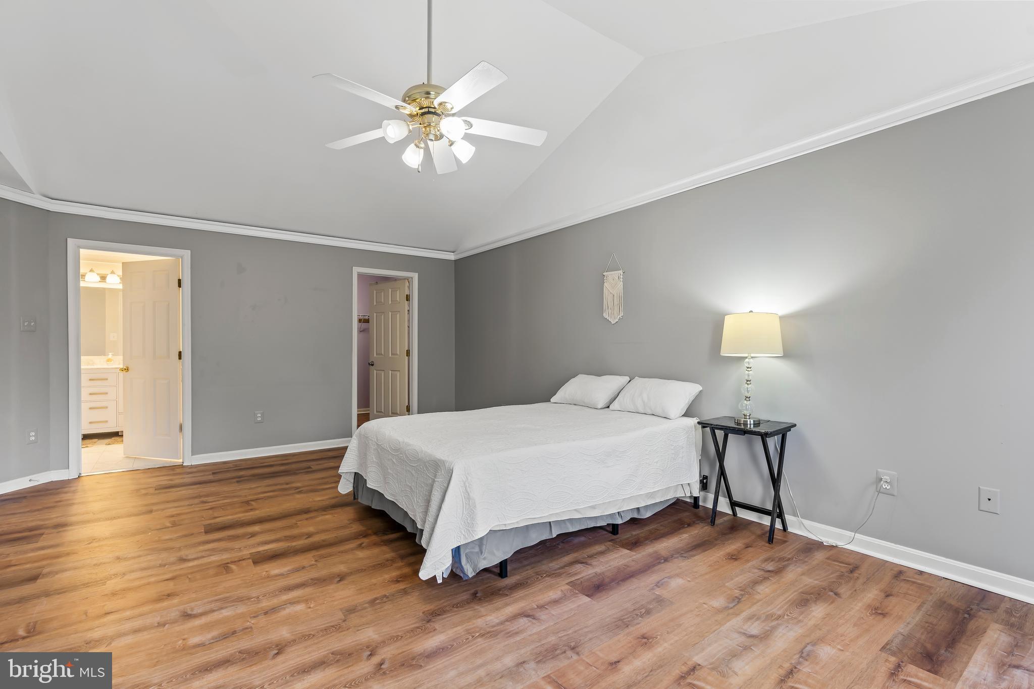 KINGS SQUARE - Residential