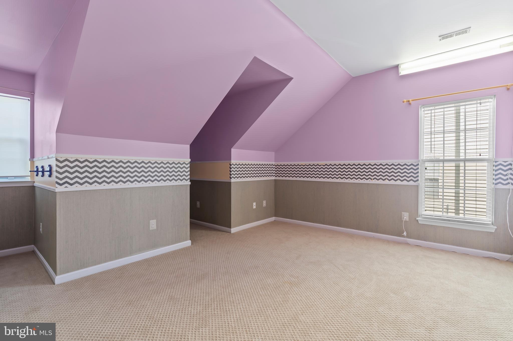 KINGS SQUARE - Residential