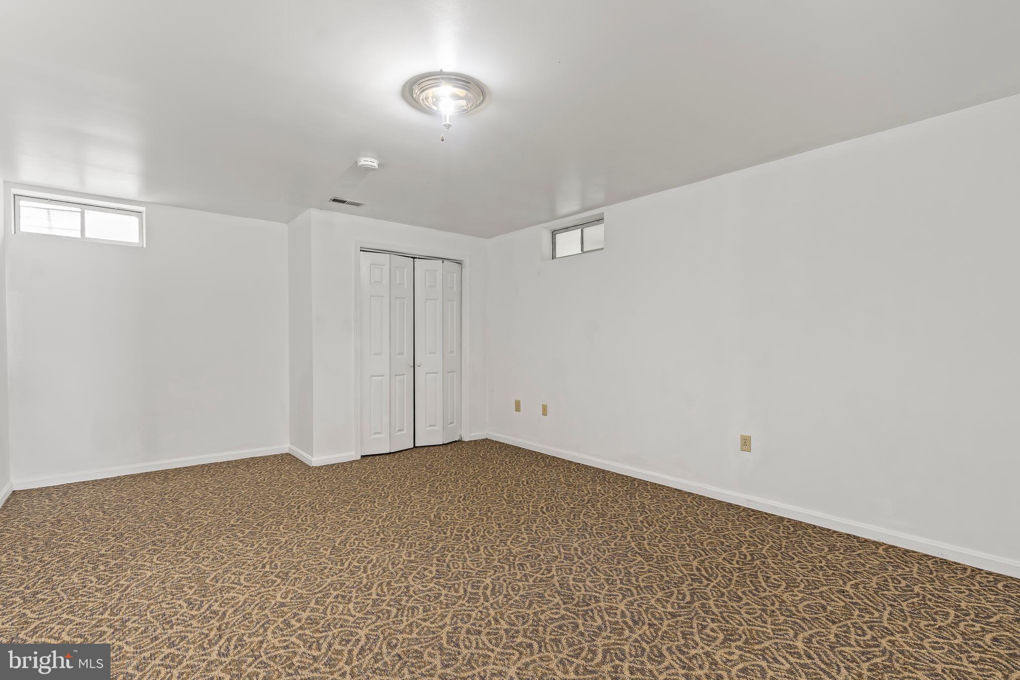 KINGS SQUARE - Residential