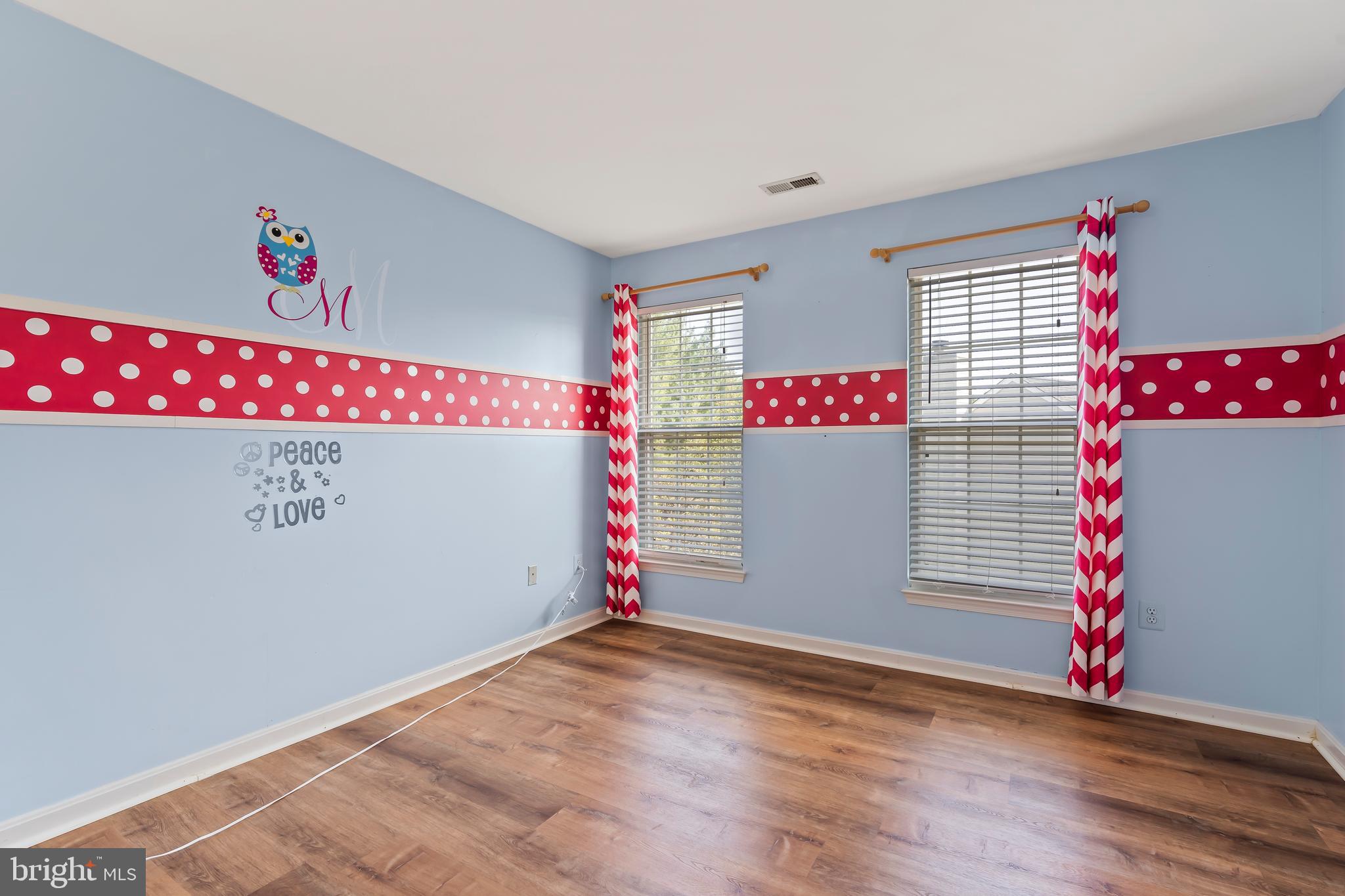 KINGS SQUARE - Residential