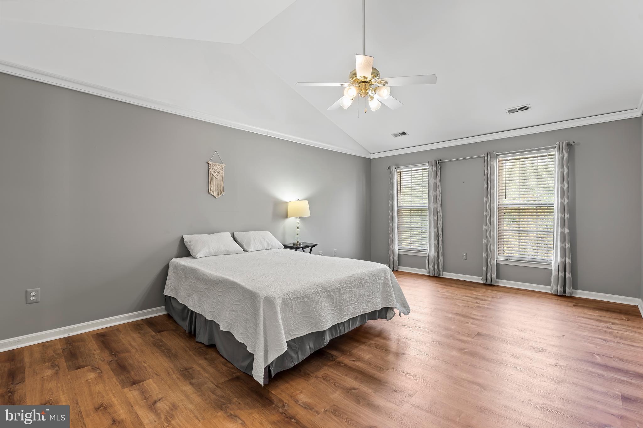 KINGS SQUARE - Residential