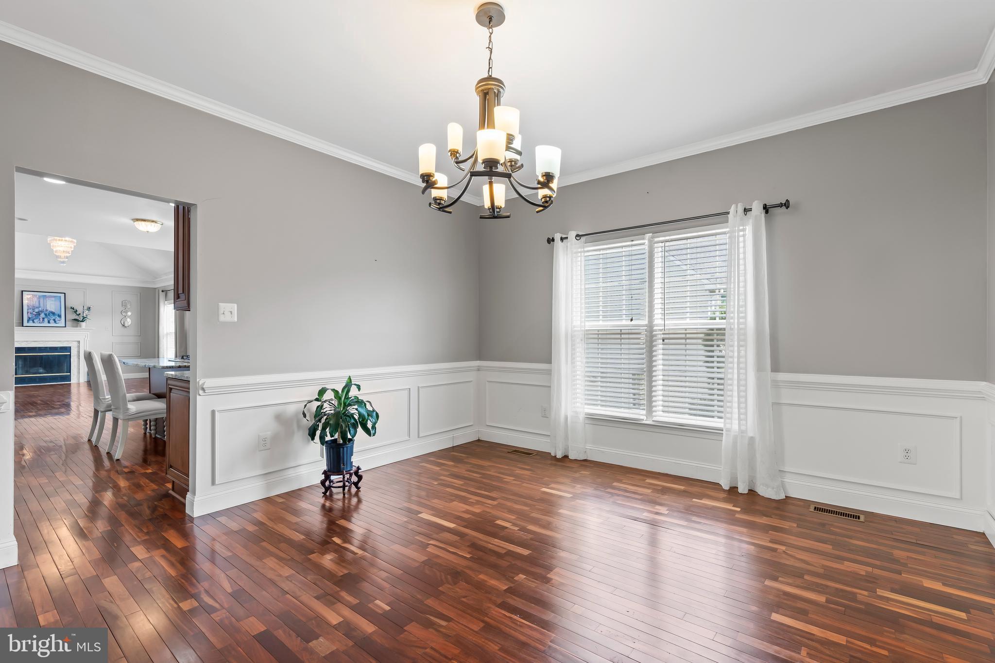 KINGS SQUARE - Residential