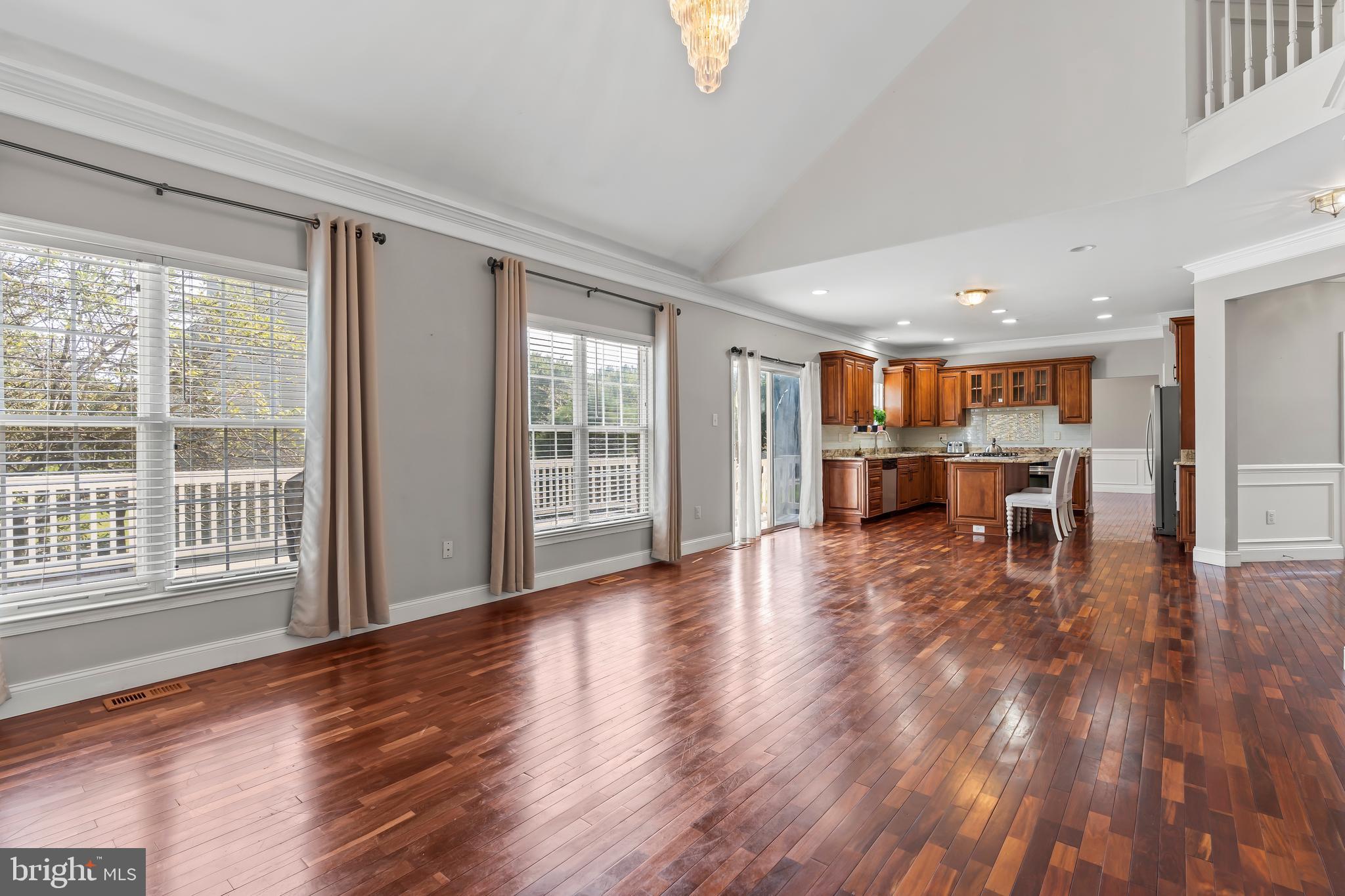 KINGS SQUARE - Residential