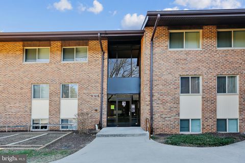 Condo For Rent - 18722 Walkers Choice Rd #4<br/> MONTGOMERY VILLAGE, MD 20886