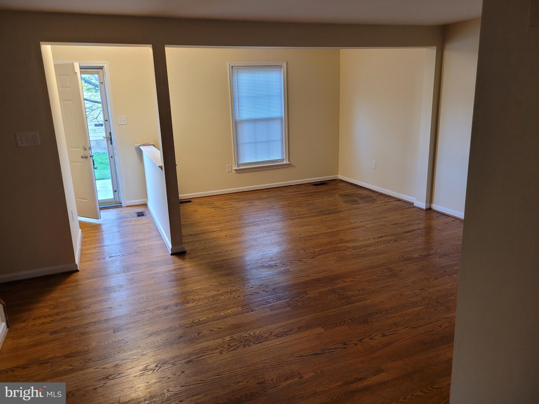 WATERSIDE - Residential