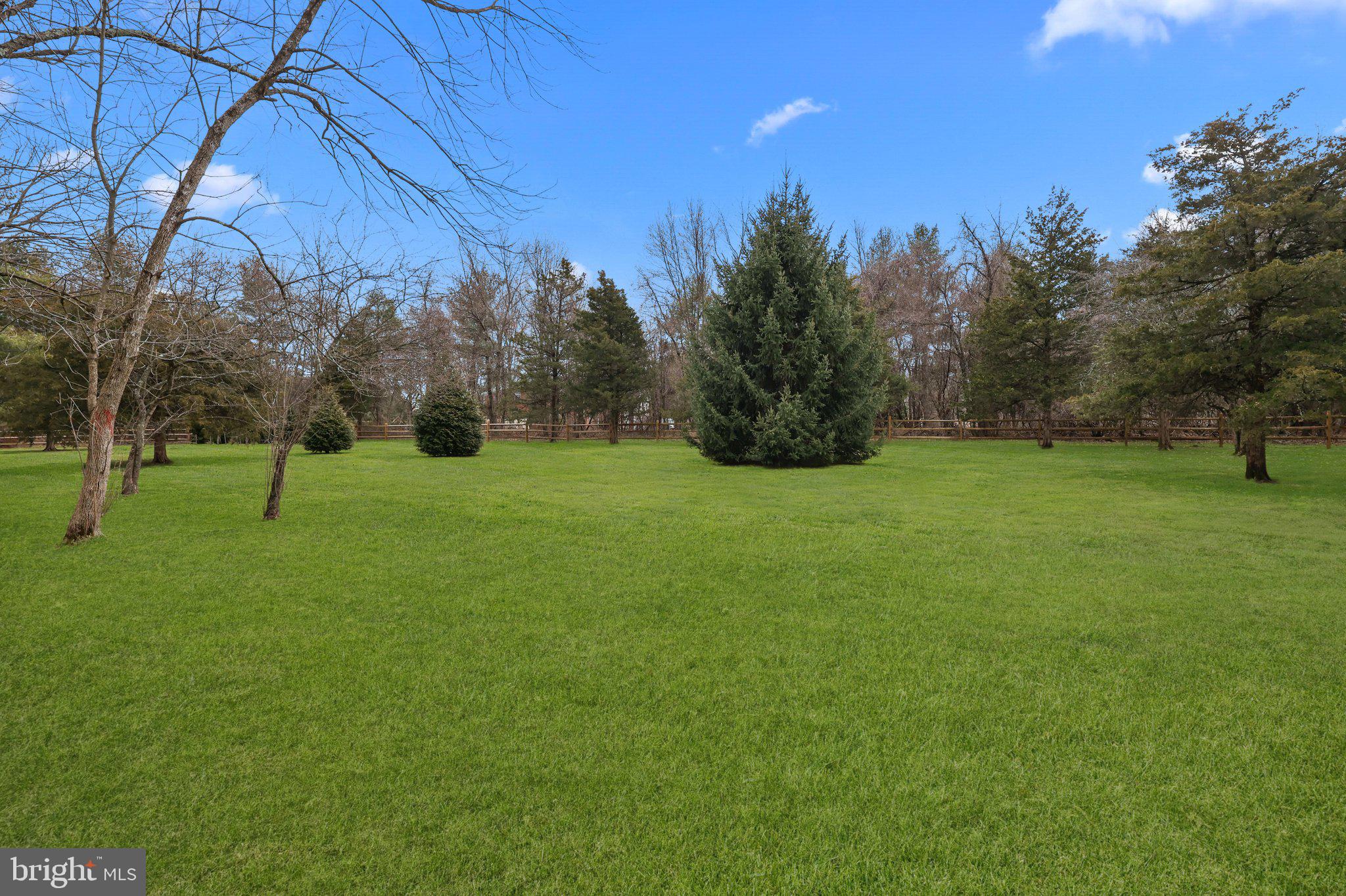 WOODLANDS - Residential