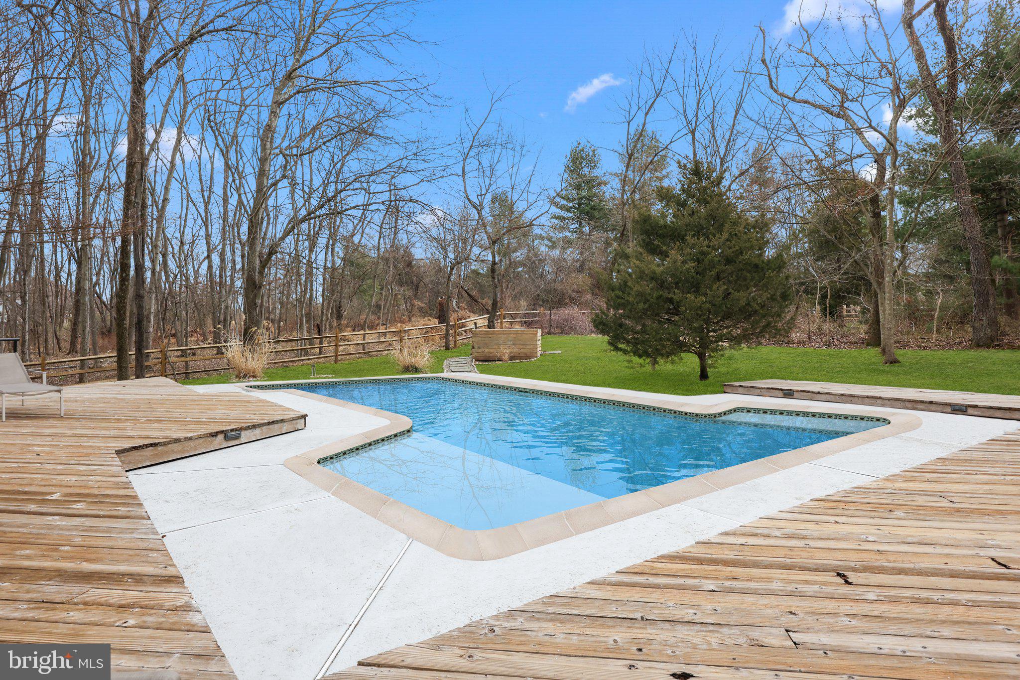 WOODLANDS - Residential