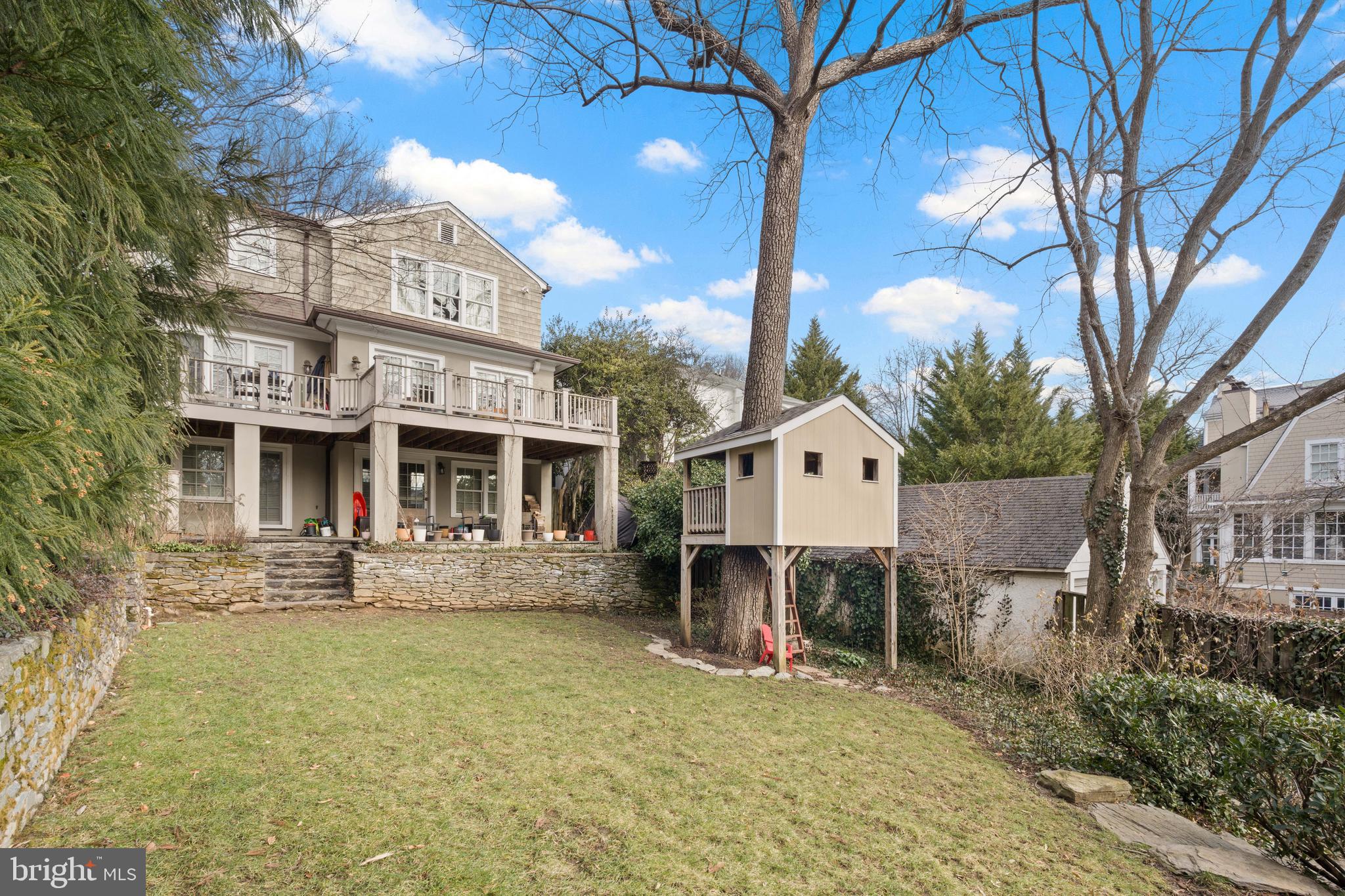 WESLEY HEIGHTS - Residential