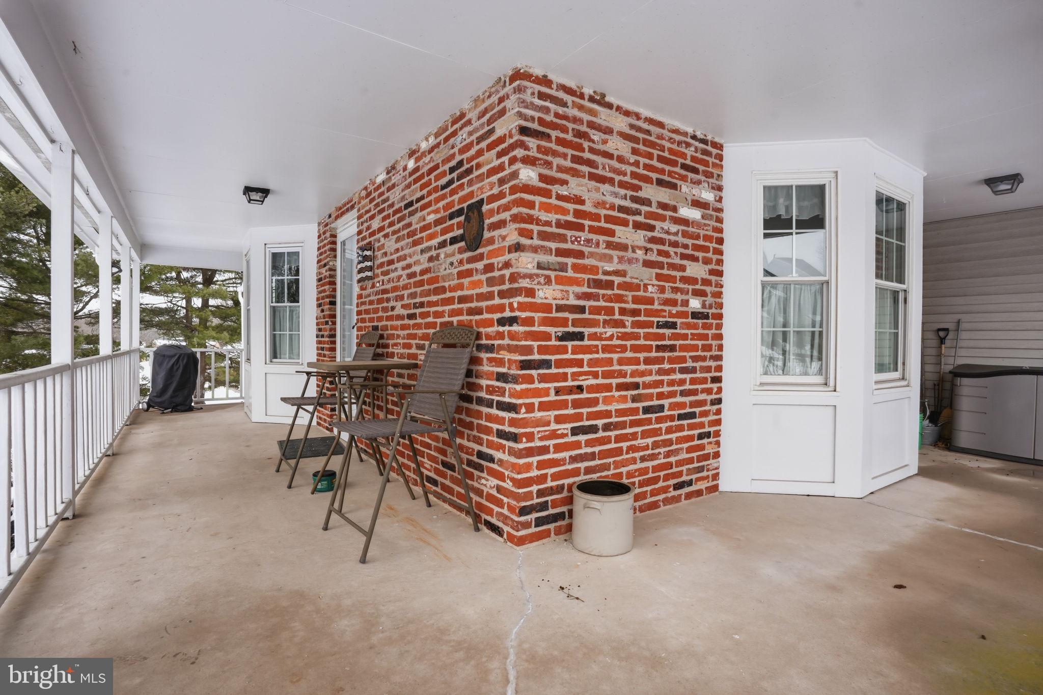 EAGLE RIDGE - Residential