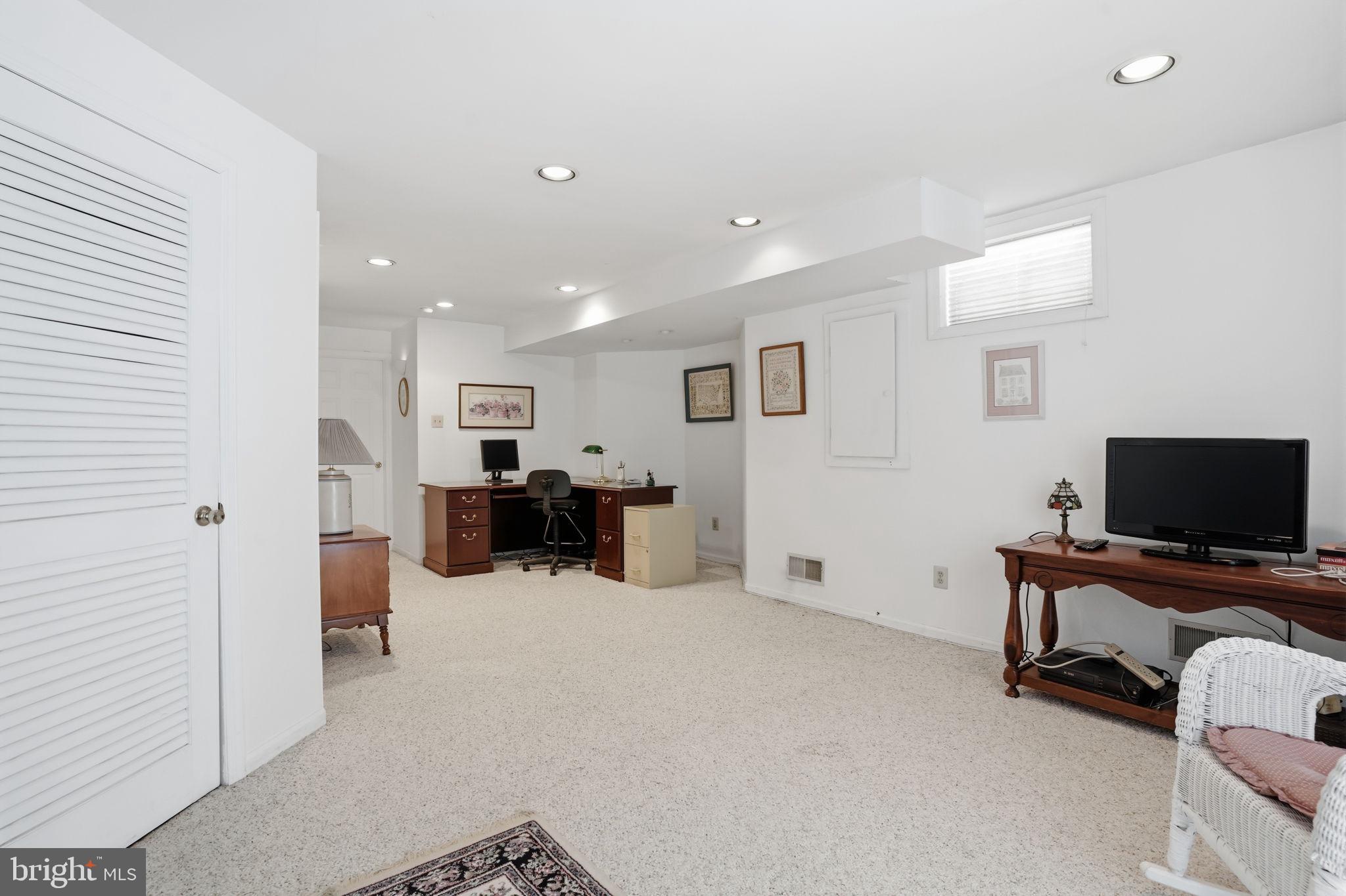 EAGLE RIDGE - Residential