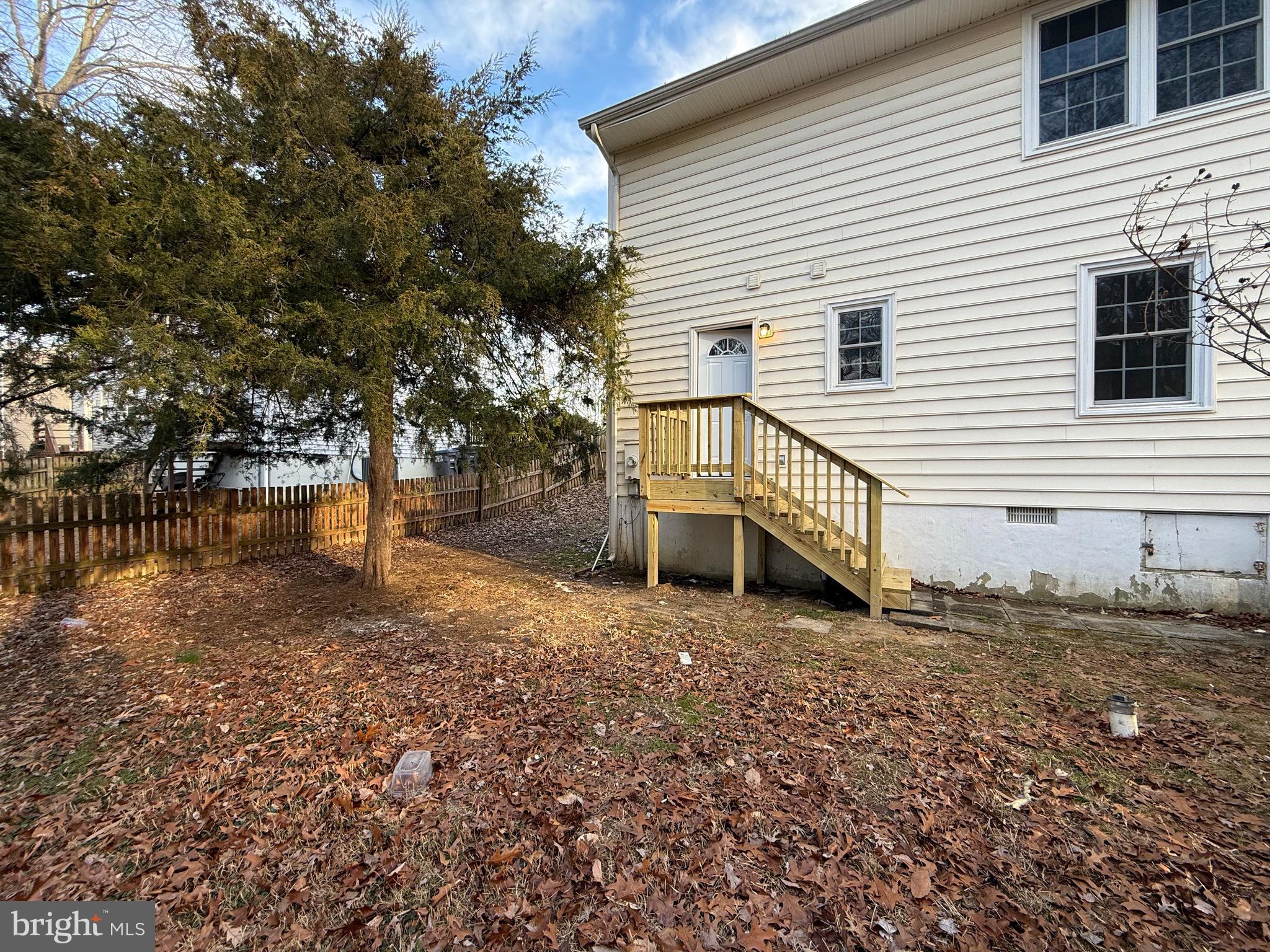 STAFFORD OAKS - Residential Lease