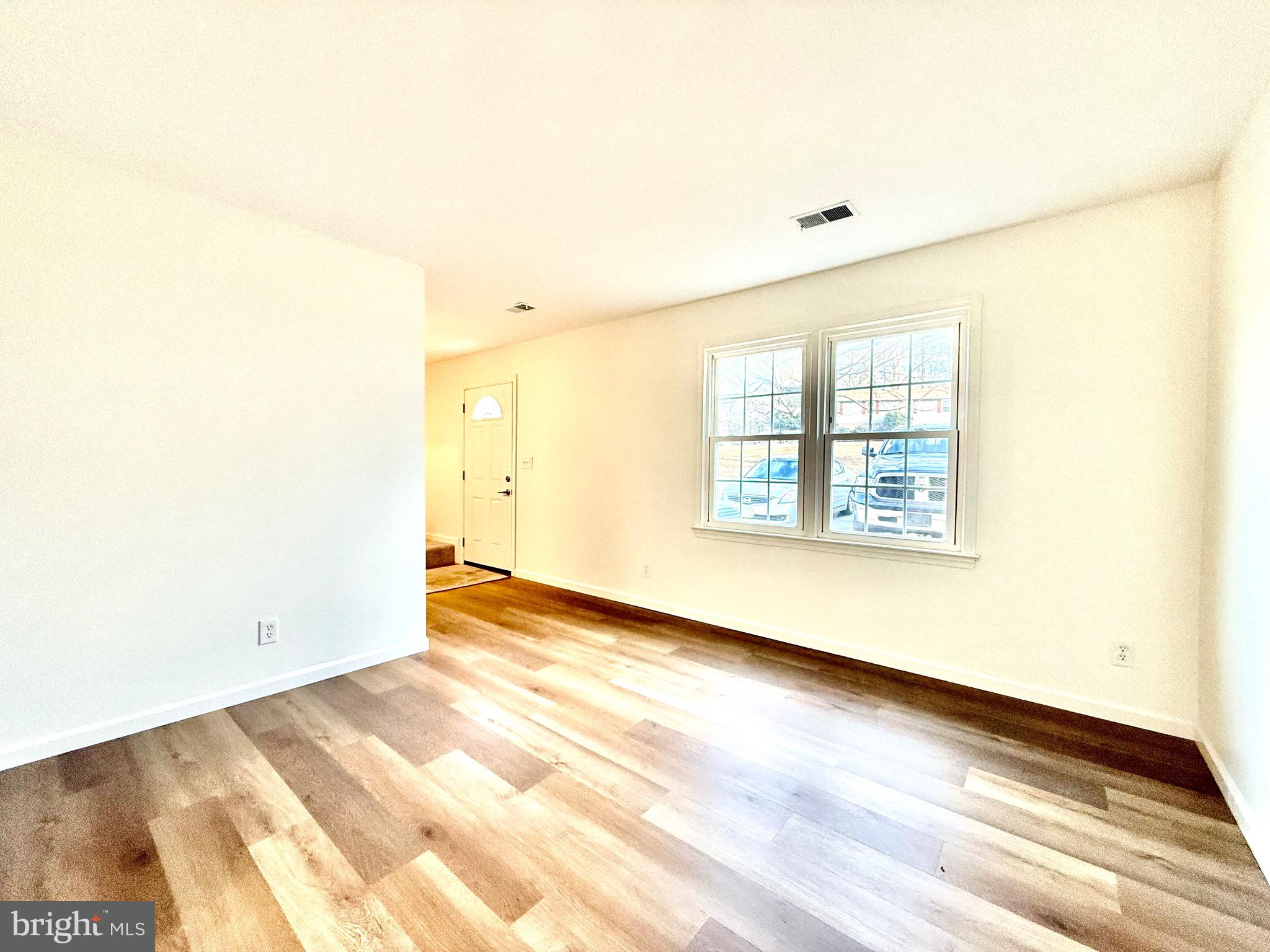 STAFFORD OAKS - Residential Lease