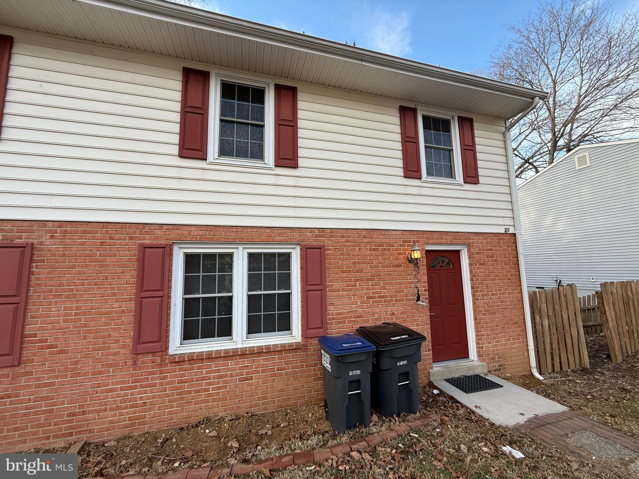 STAFFORD OAKS - Residential Lease