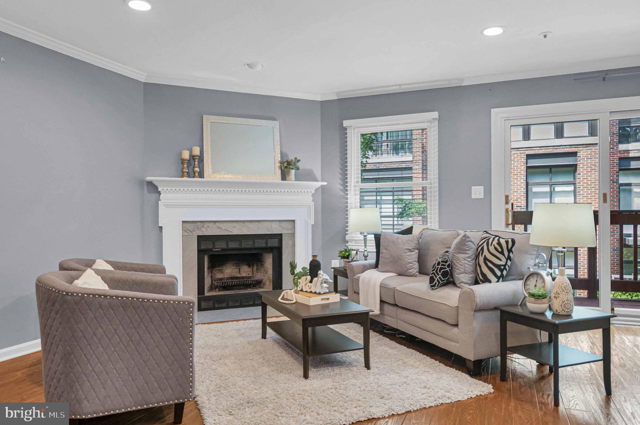 TOWNES OF BALLSTON - Residential