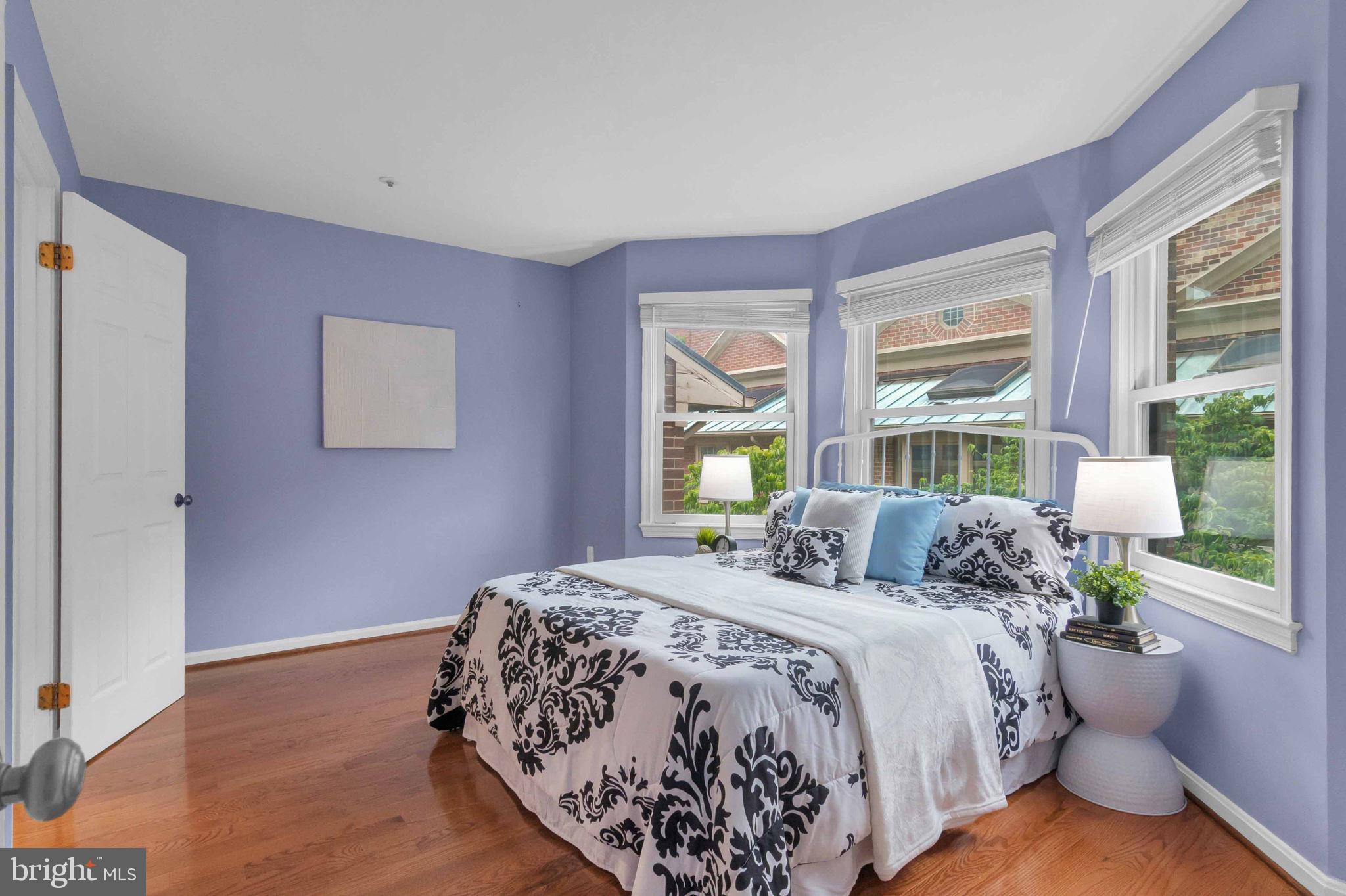 TOWNES OF BALLSTON - Residential