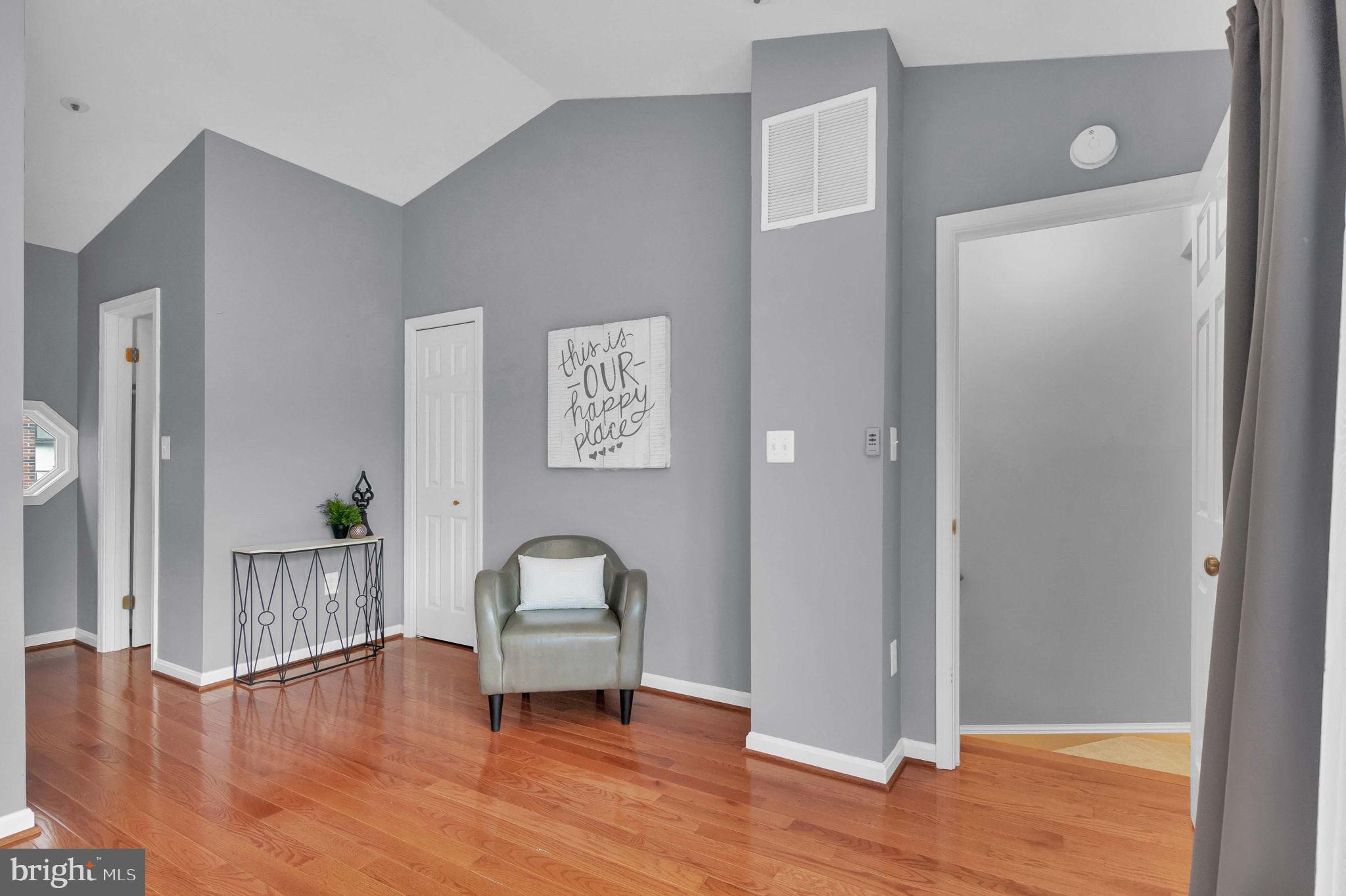 TOWNES OF BALLSTON - Residential