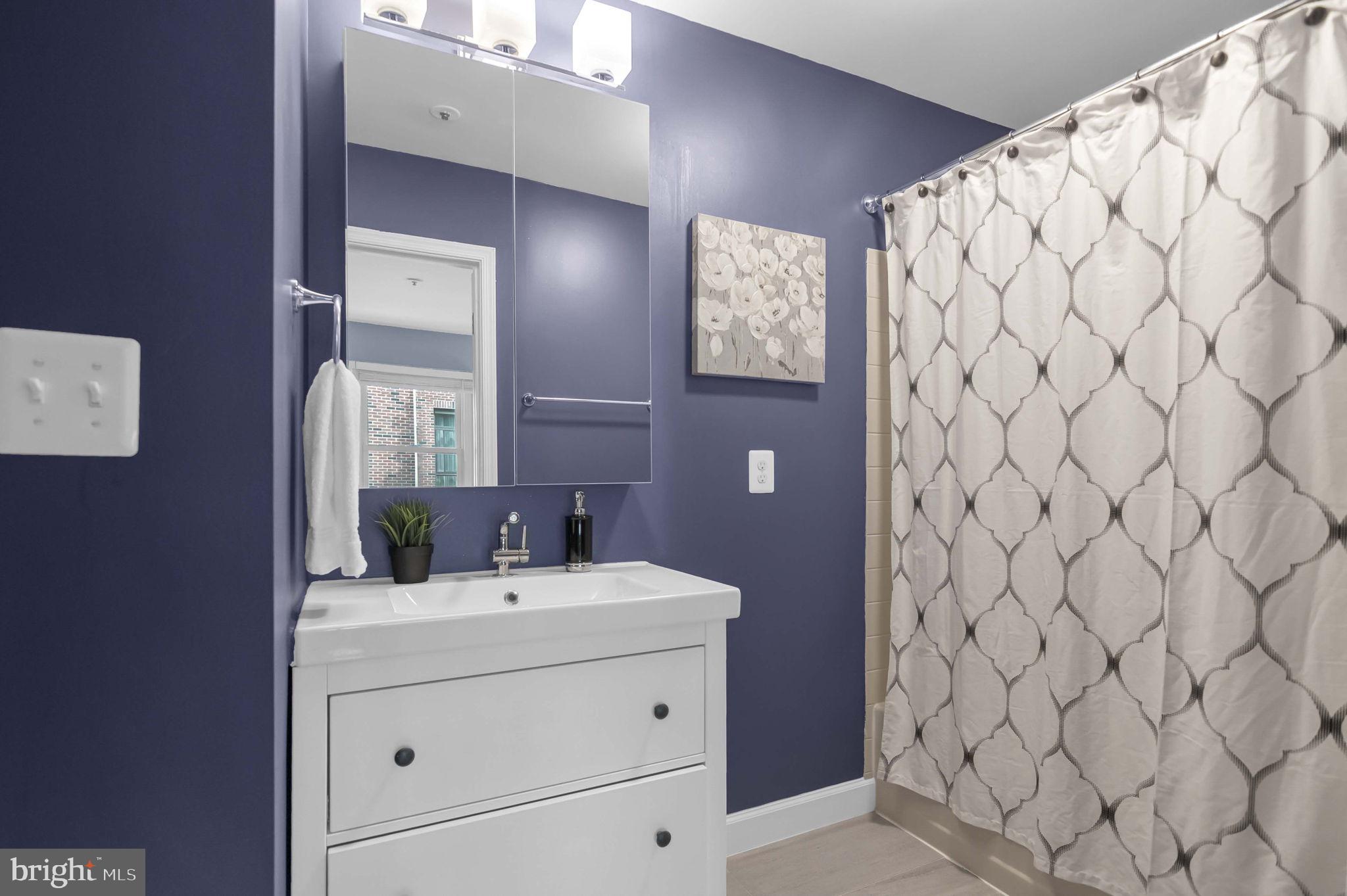 TOWNES OF BALLSTON - Residential