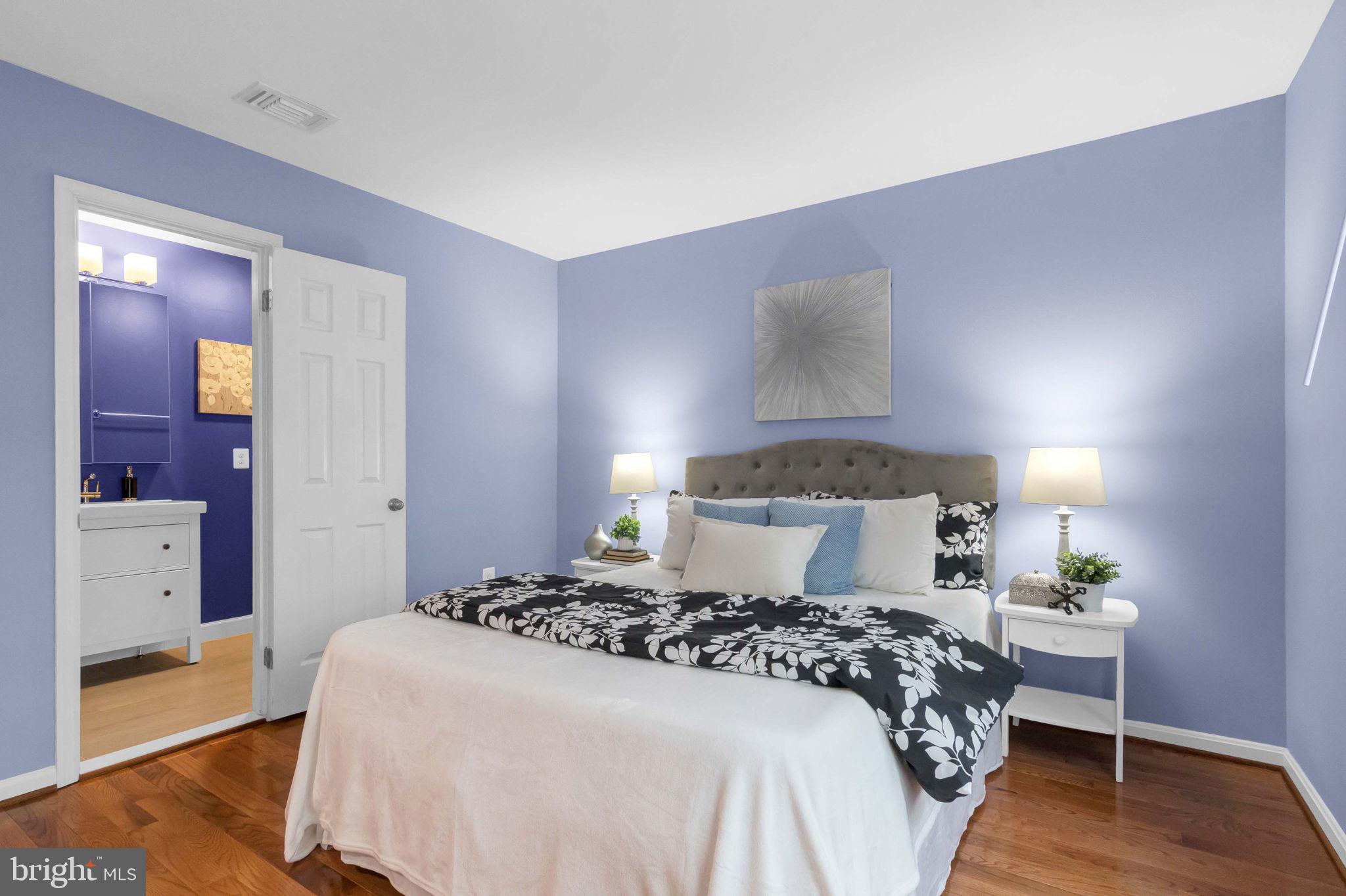 TOWNES OF BALLSTON - Residential