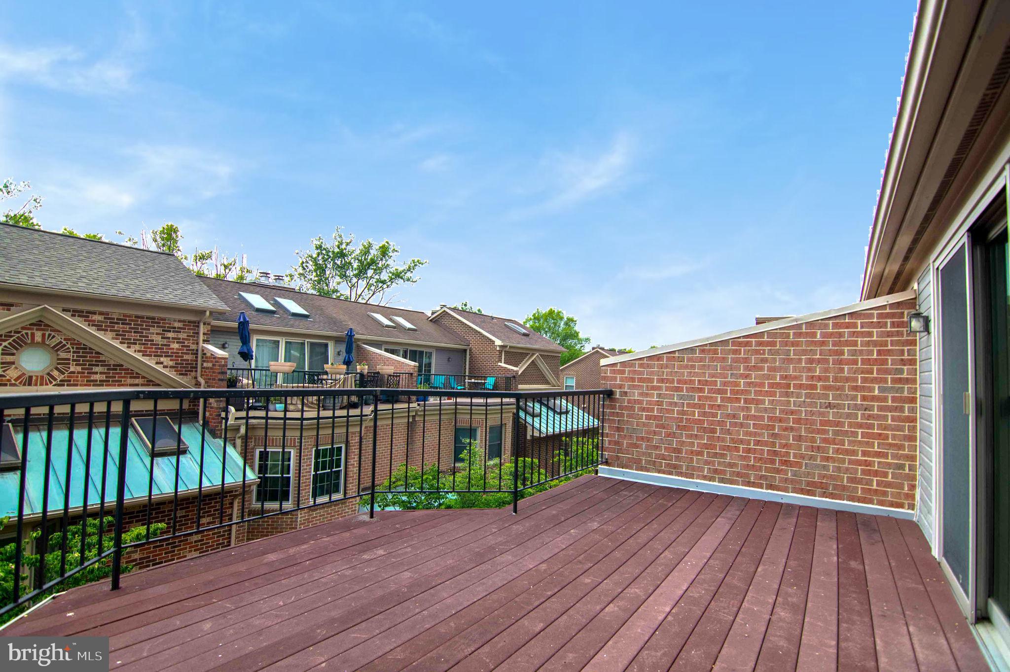 TOWNES OF BALLSTON - Residential