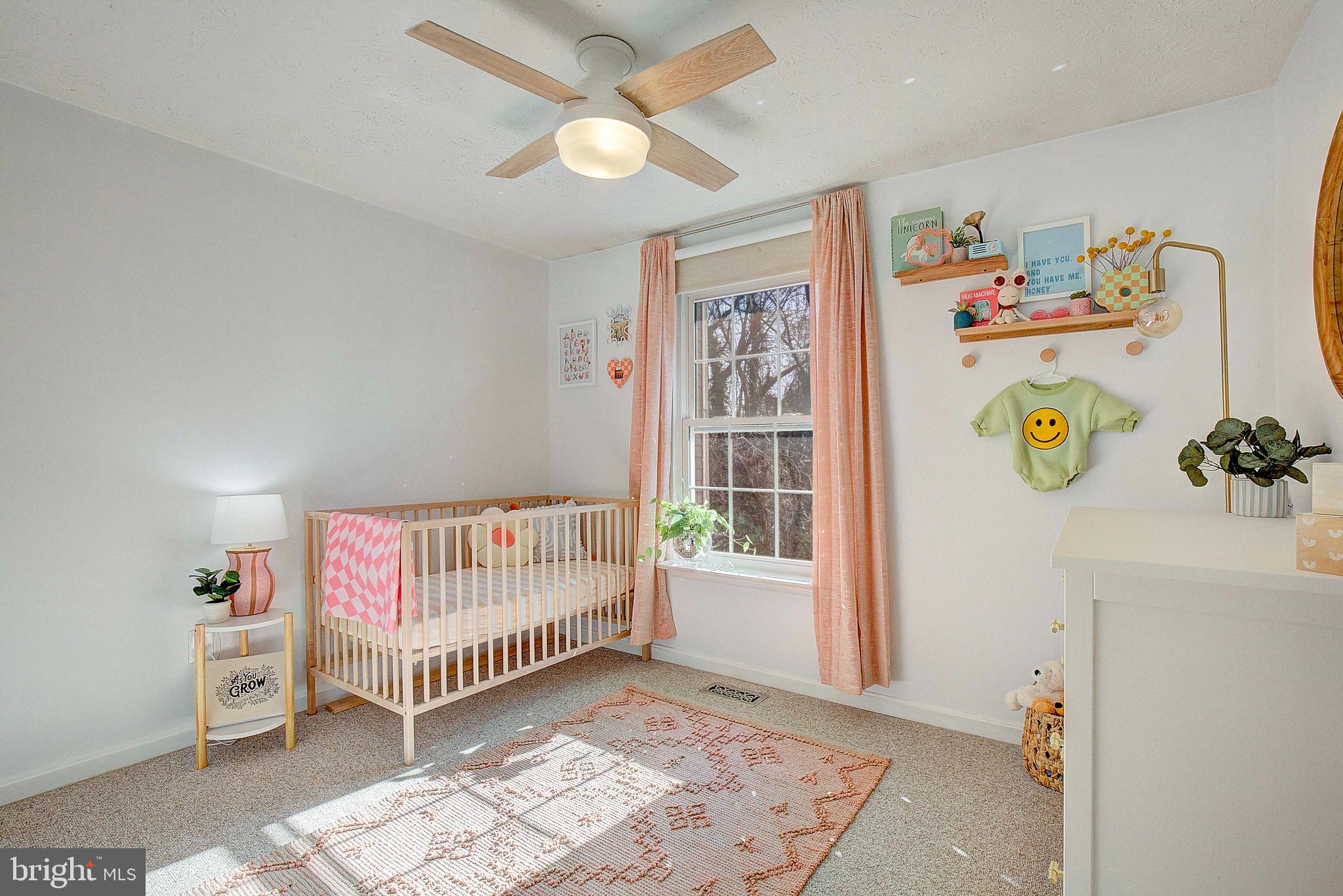 WHISPERING WOODS - Residential