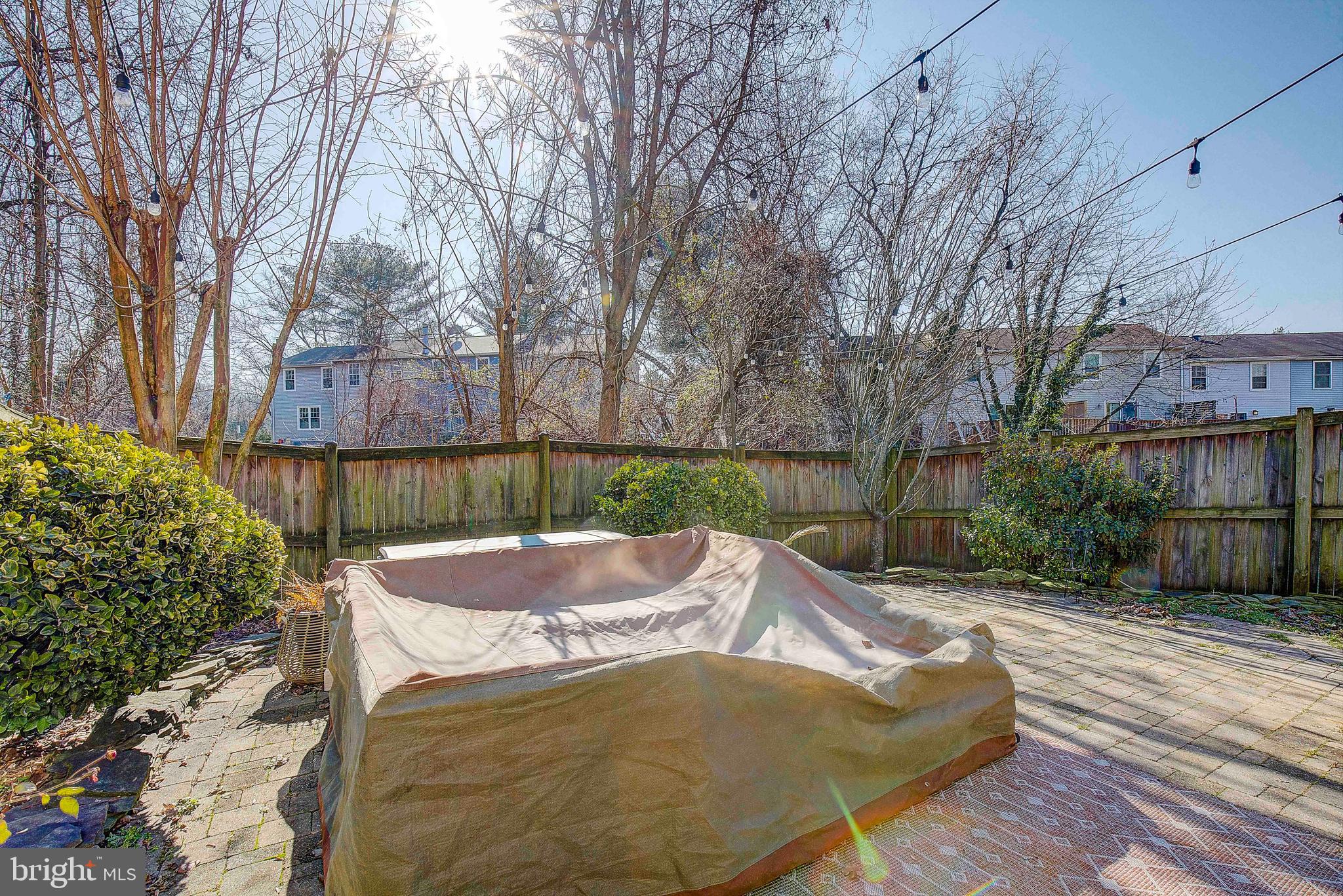 WHISPERING WOODS - Residential