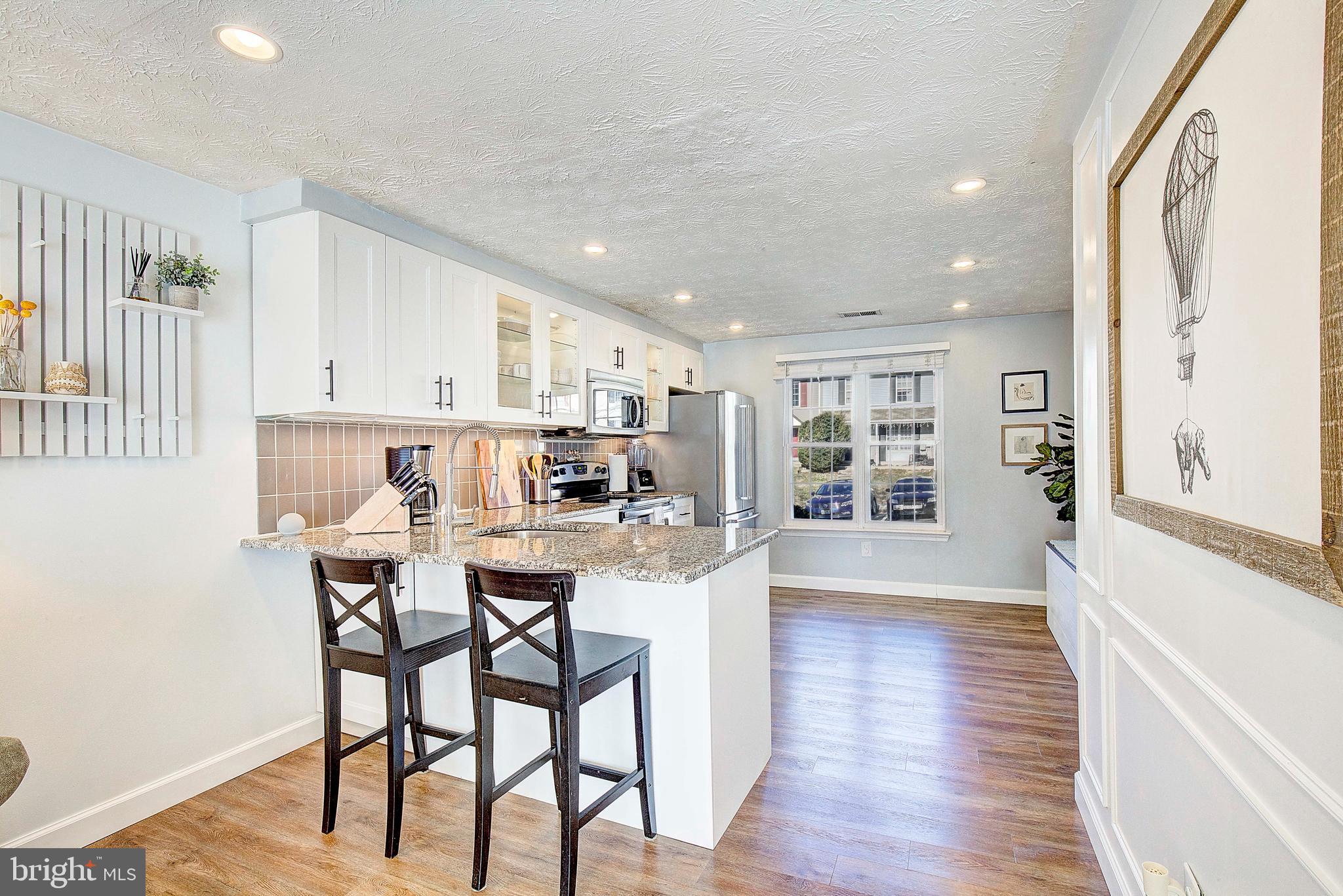 WHISPERING WOODS - Residential