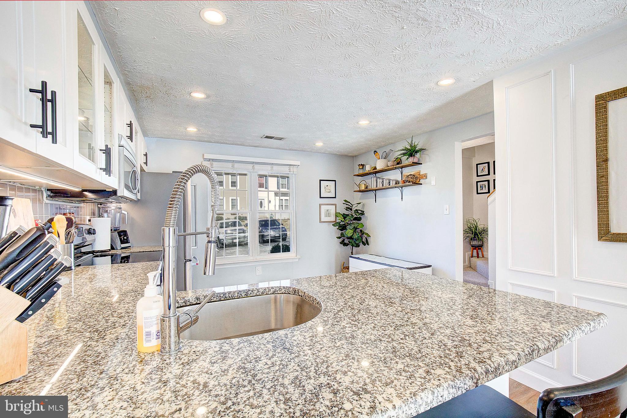 WHISPERING WOODS - Residential