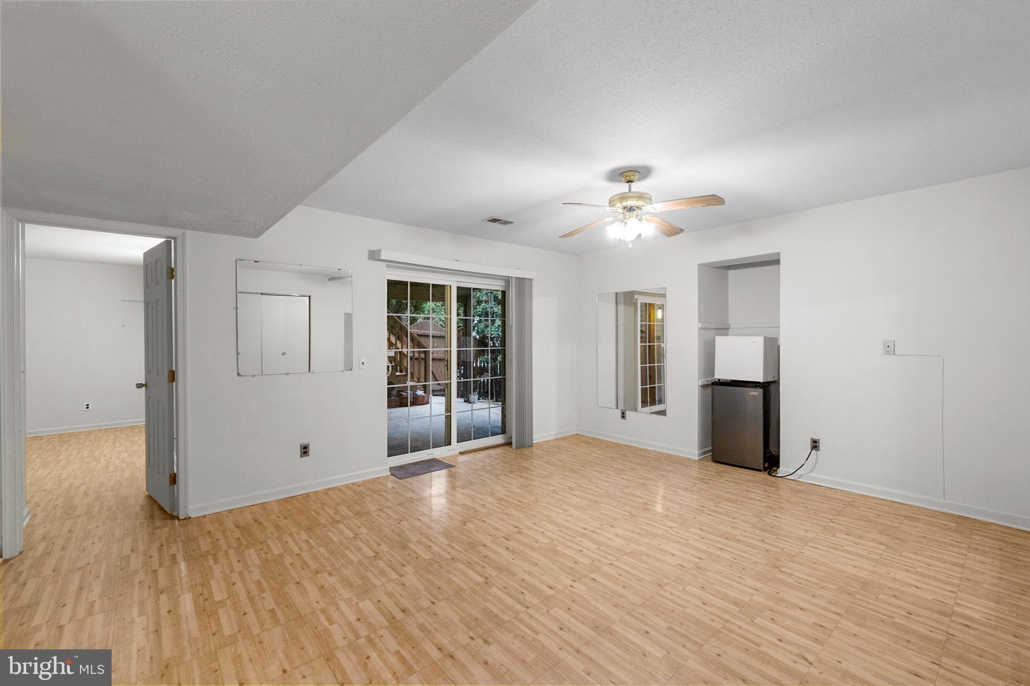 BELLE POND FARM - Residential