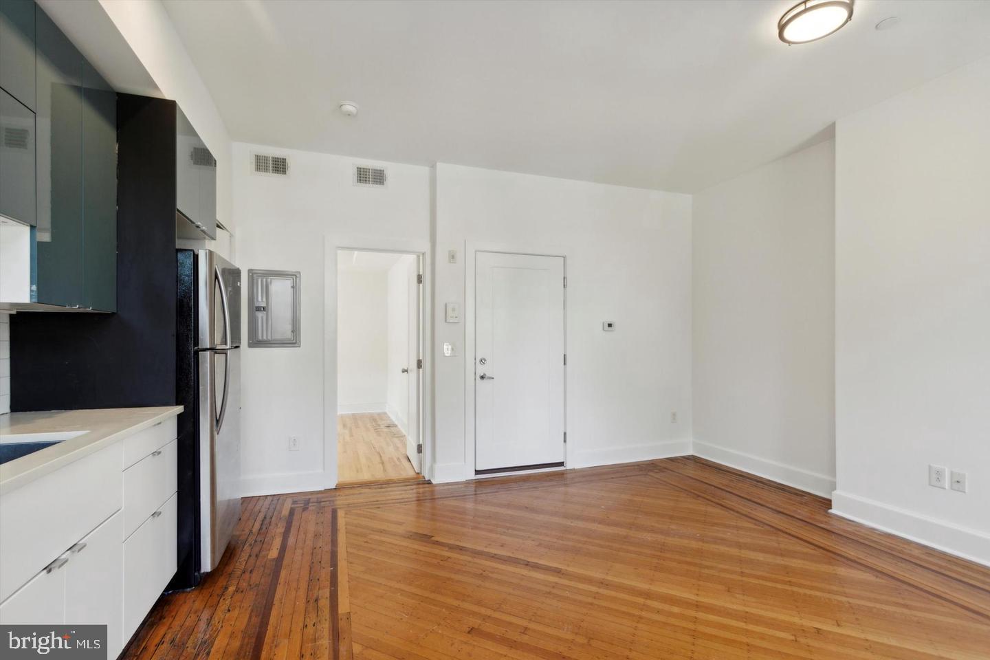 UNIVERSITY CITY - Residential Lease