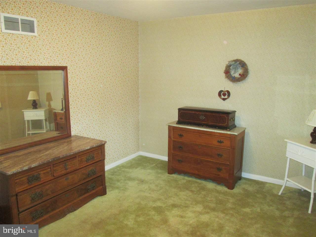 HAINES ACRES - Residential