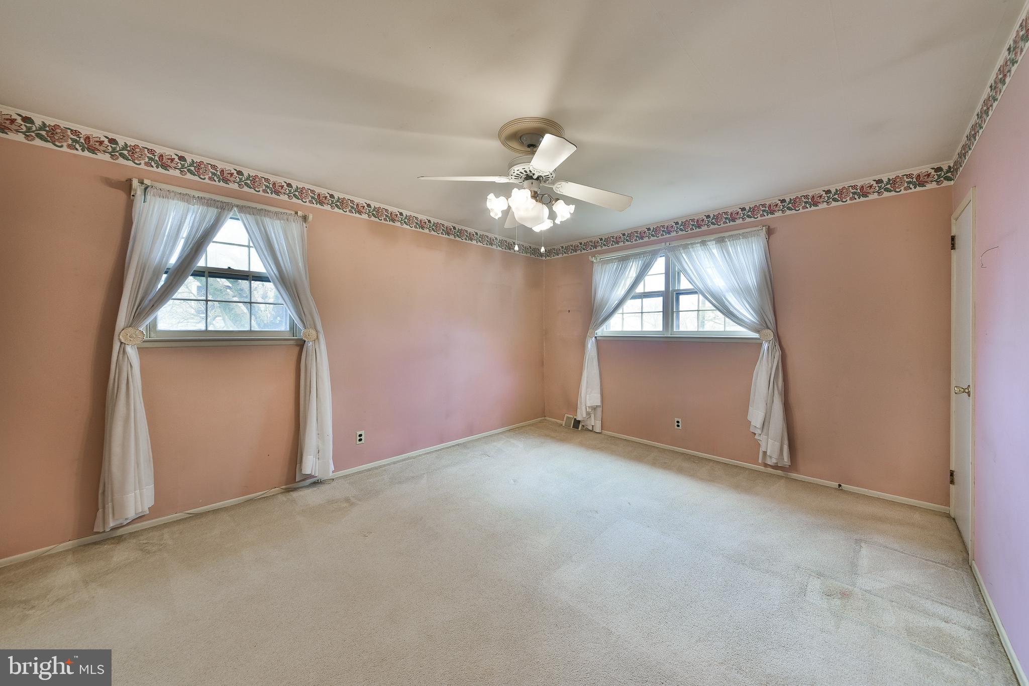 GLEN VIEW PARK - Residential