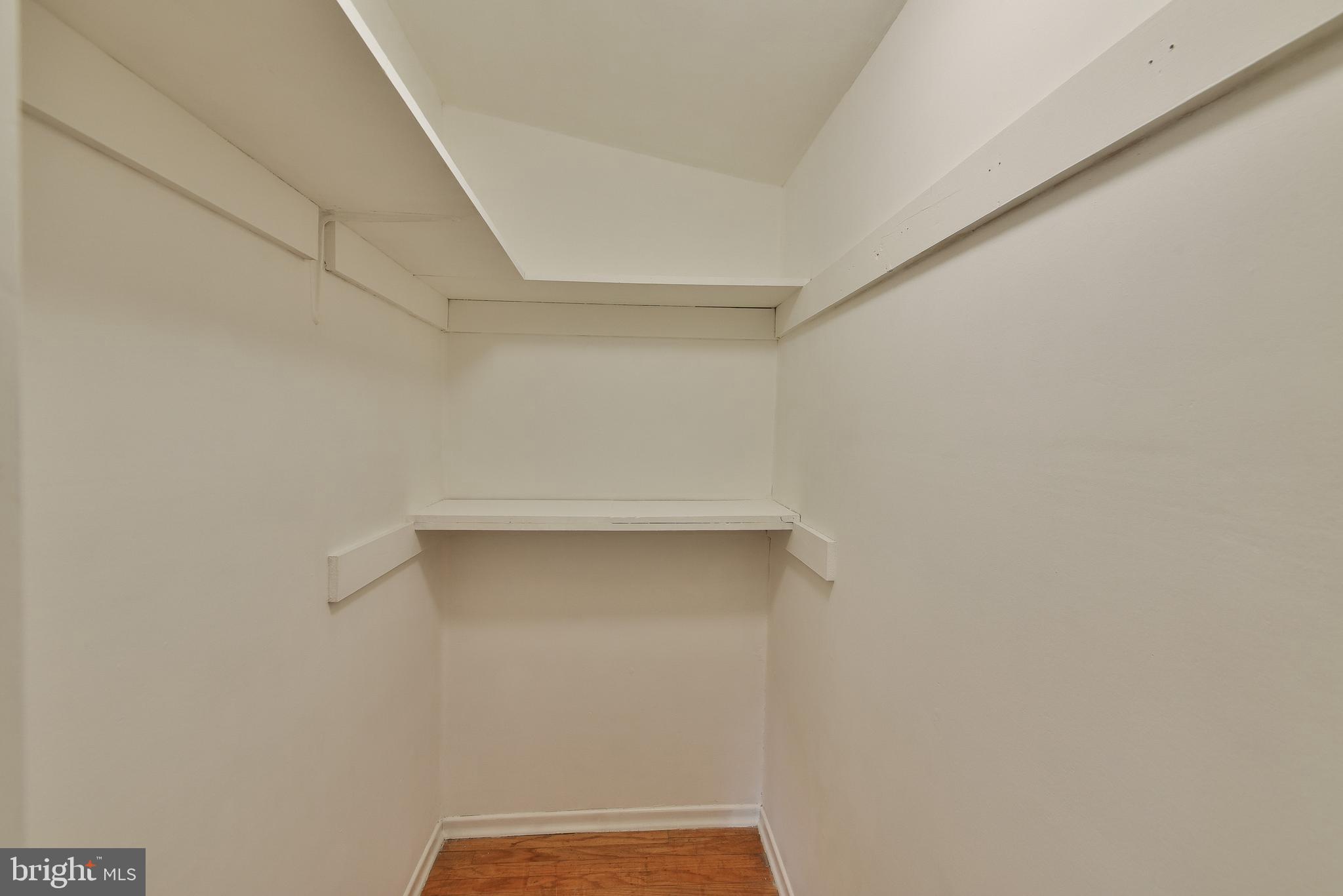 GLEN VIEW PARK - Residential